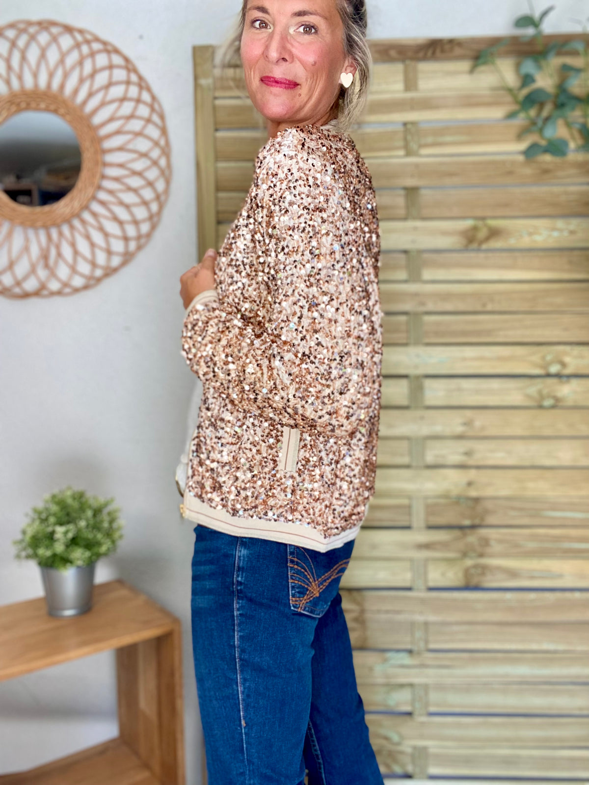 Veste bombers beige avec sequins Rose Gold KIM - FIN DE SÉRIE