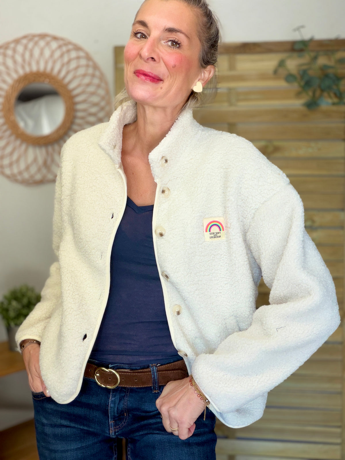 Veste Sherpa boutonnée écusson Arc-en-ciel ÉNORA Beige