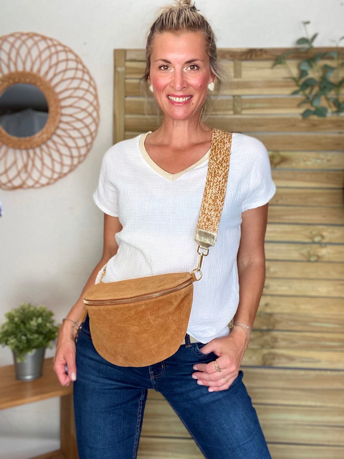 Sac banane XL en cuir velours 30cm JUDY - Camel