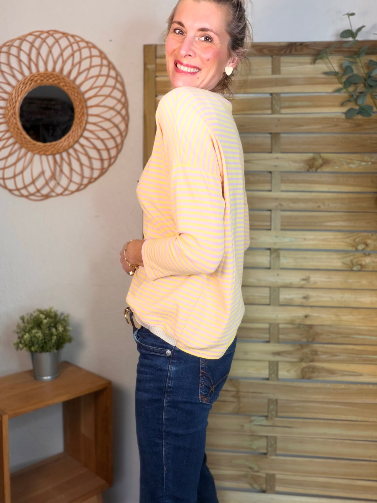 Pull fin rayé ample ROMANE - Rose/Jaune - FIN DE SÉRIE