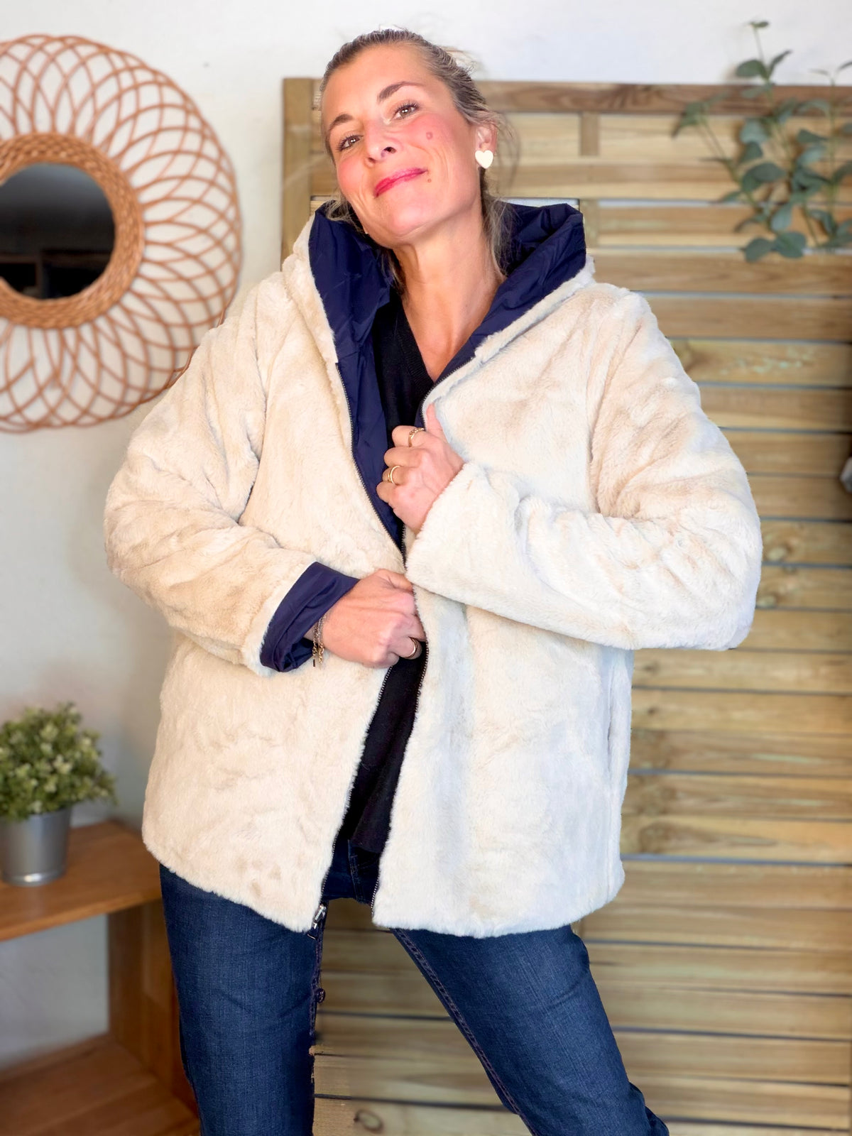 LAURA JO - Parka Imperméable réversible fourrée Marine / Beige ALIX Court • DÉSTOCKAGE