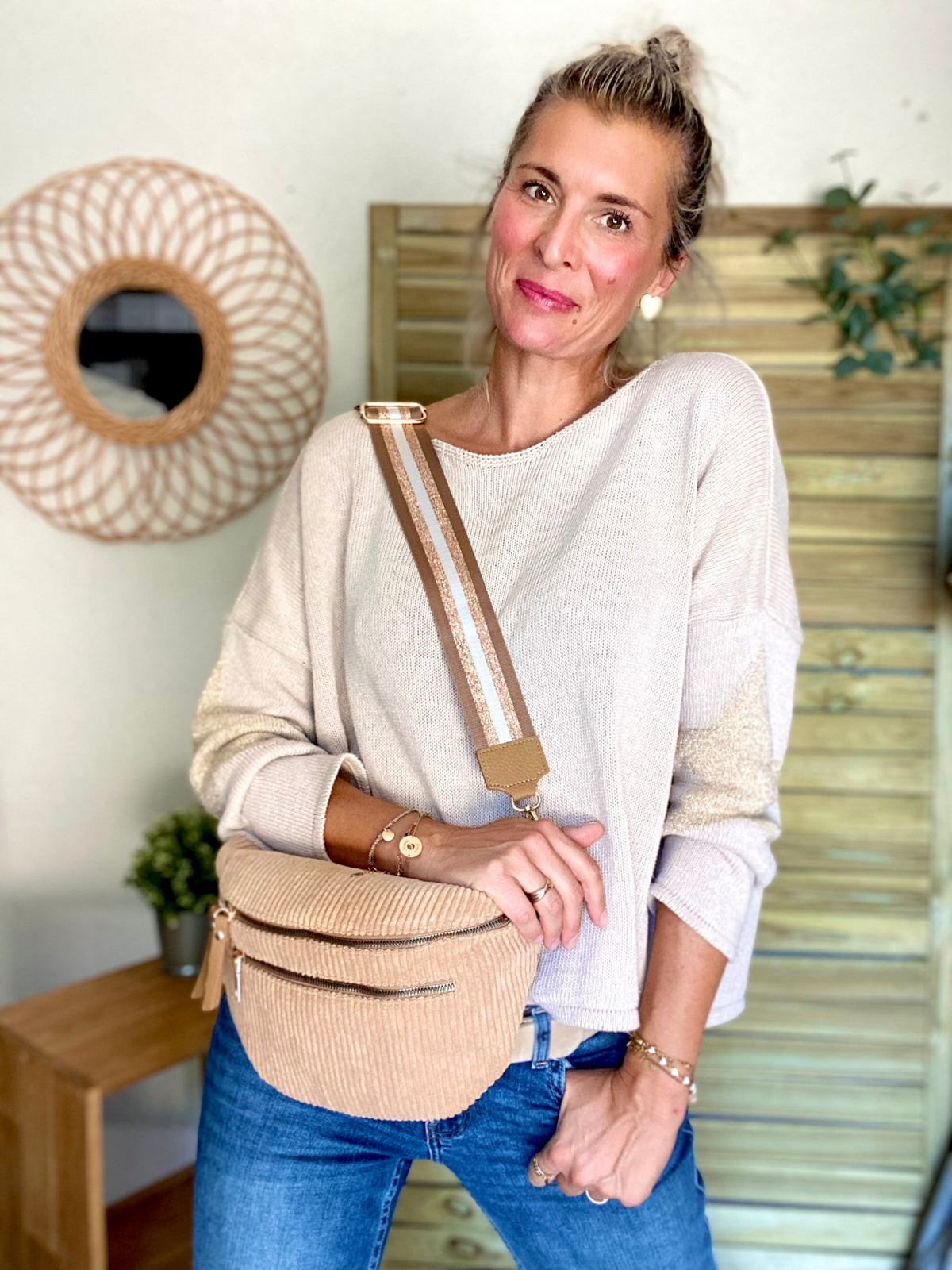 Sac banane XL en velours côtelé 2 zips et sangle fantaisie - WENDY - Camel clair