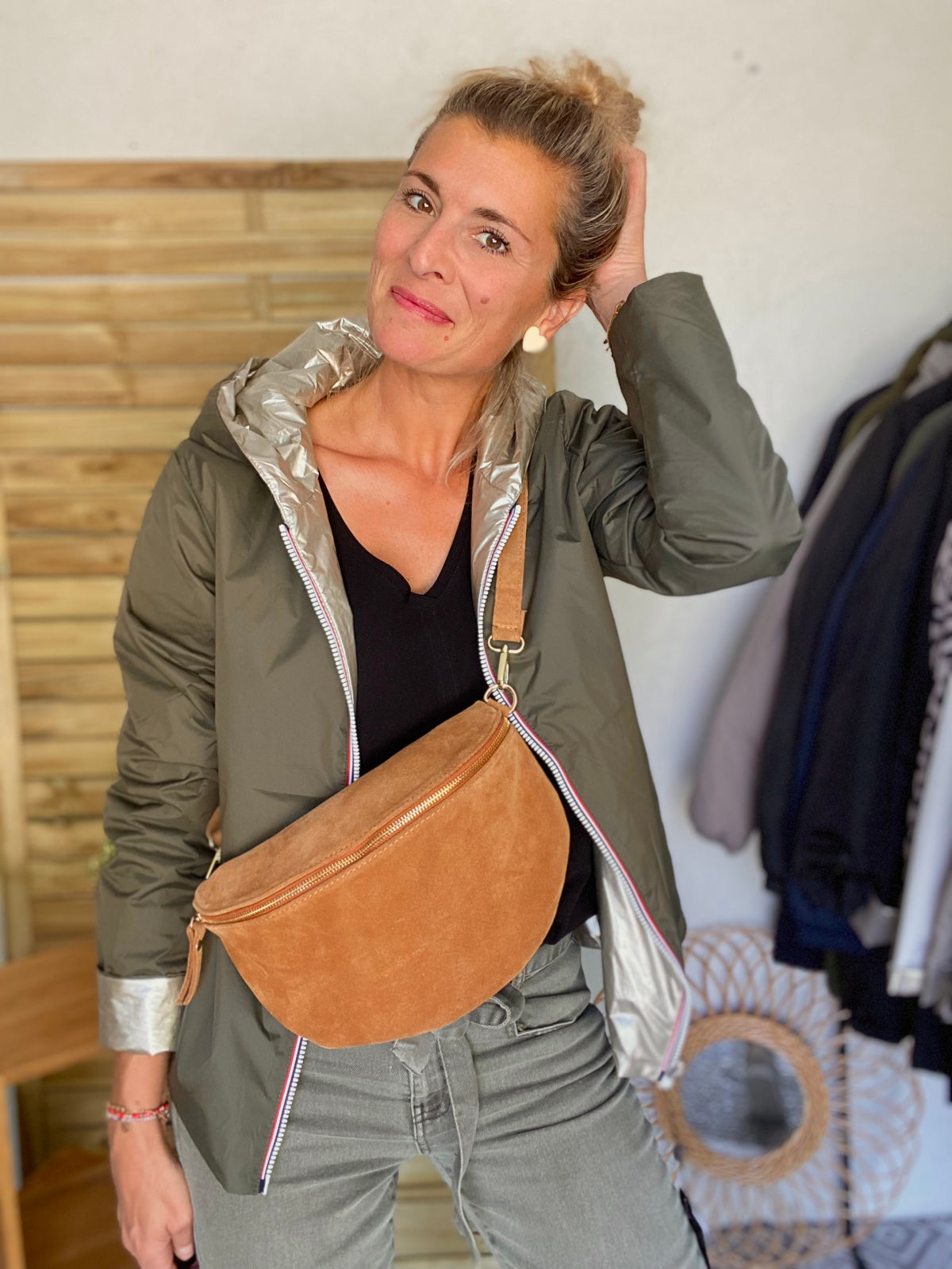 Sac banane XL en cuir velours 30cm JUDY - Camel