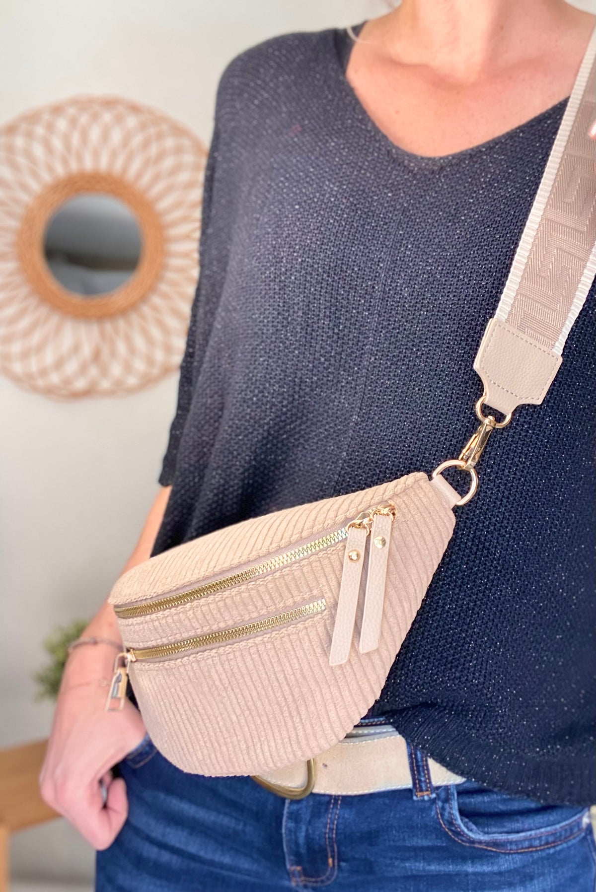 Sac banane en velours côtelé 2 zips et sangle fantaisie - CHARLY - Beige taupe (côtelé large)
