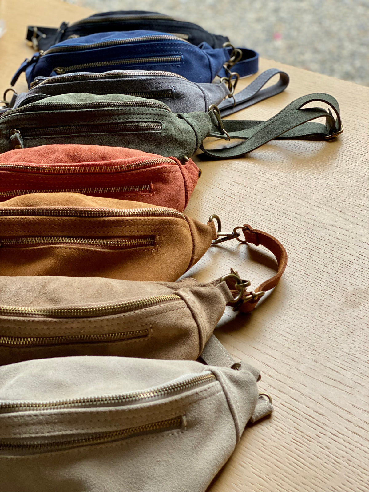 Sac banane double poche en cuir daim - OPALINE - Taupe