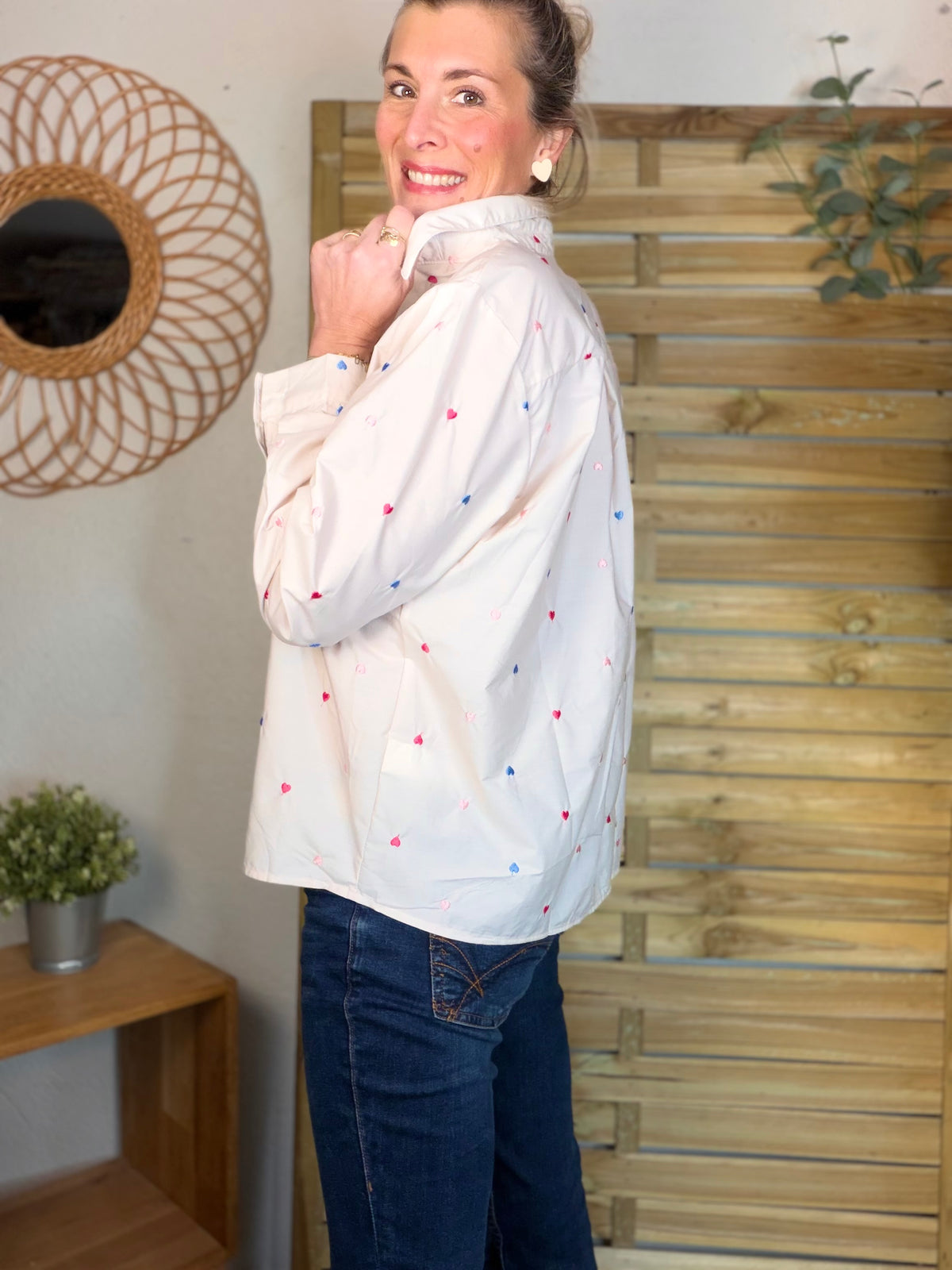 Chemise en coton beige nude cœurs brodés MYLÈNE 🩷💙❤️ - FIN DE SÉRIE