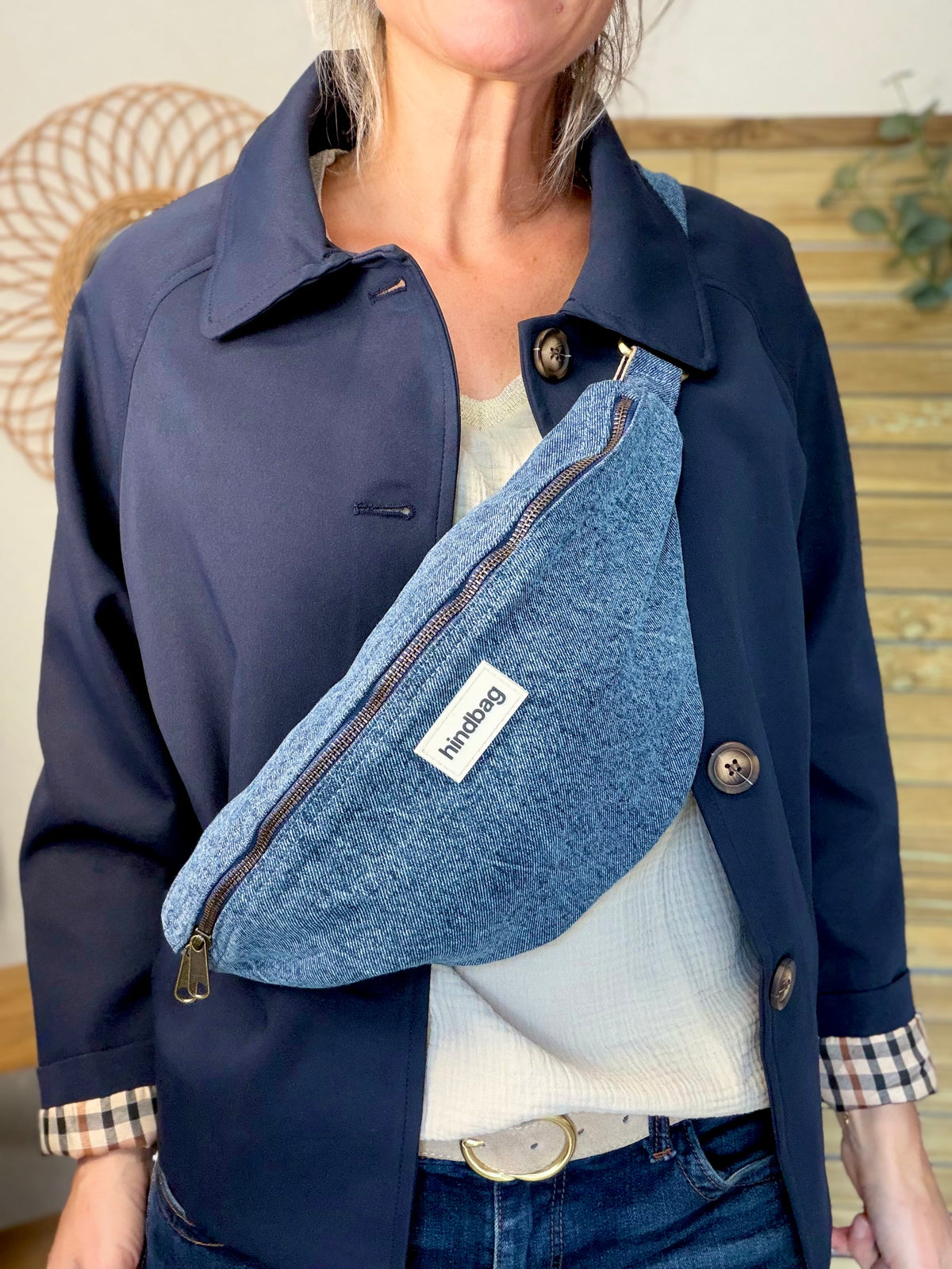 HINDBAG SASHA - Sac banane Denim bleu foncé