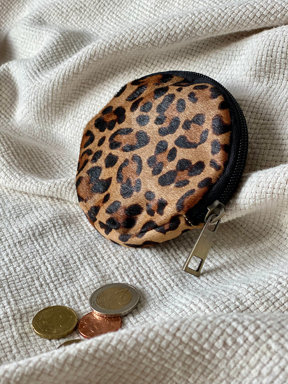Porte monnaie en cuir peau à poils Léo - MARIUS