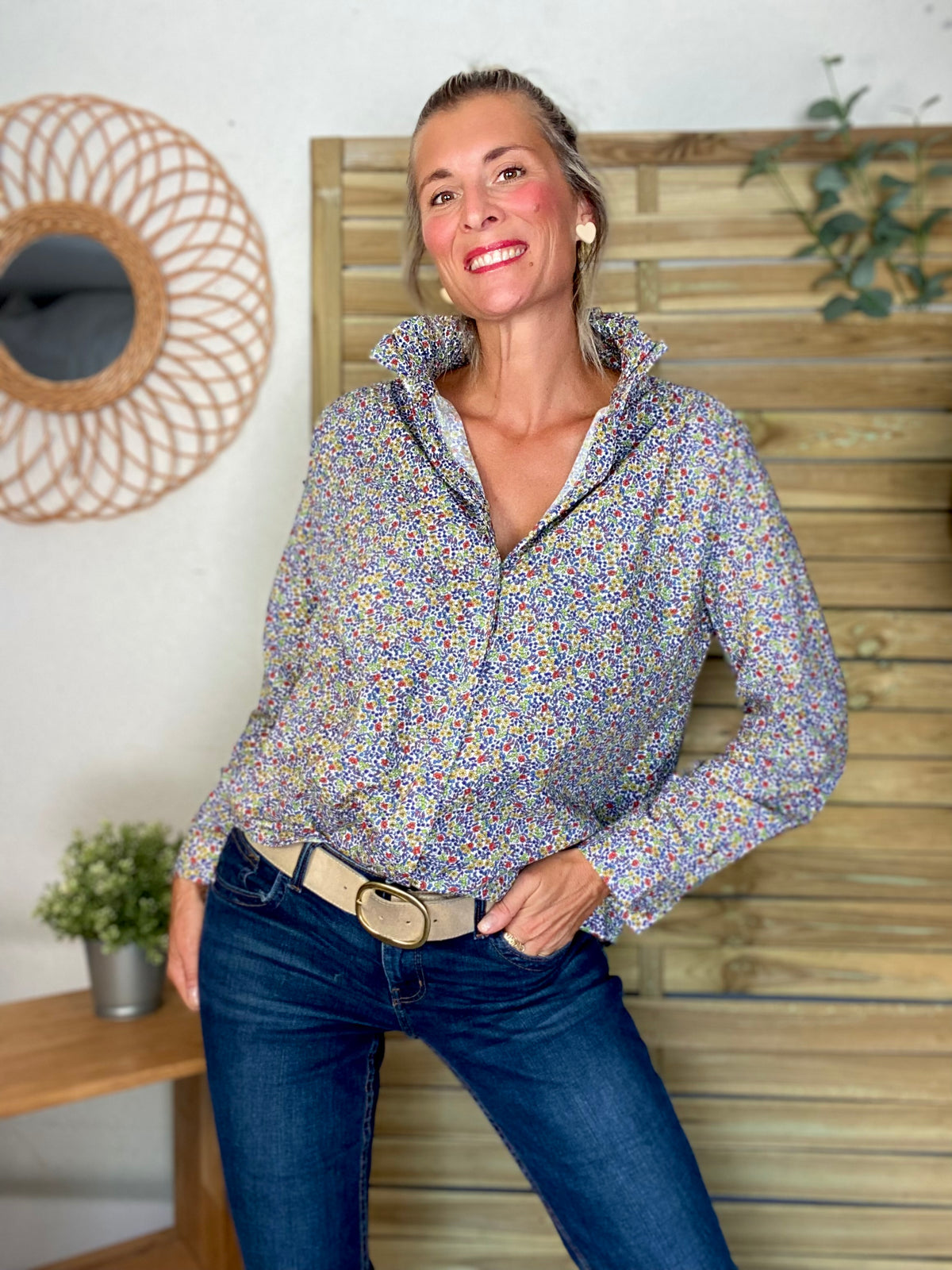 Chemise imprimée Liberty bleu, col victorien volanté CHARLOTTE - FIN DE SÉRIE