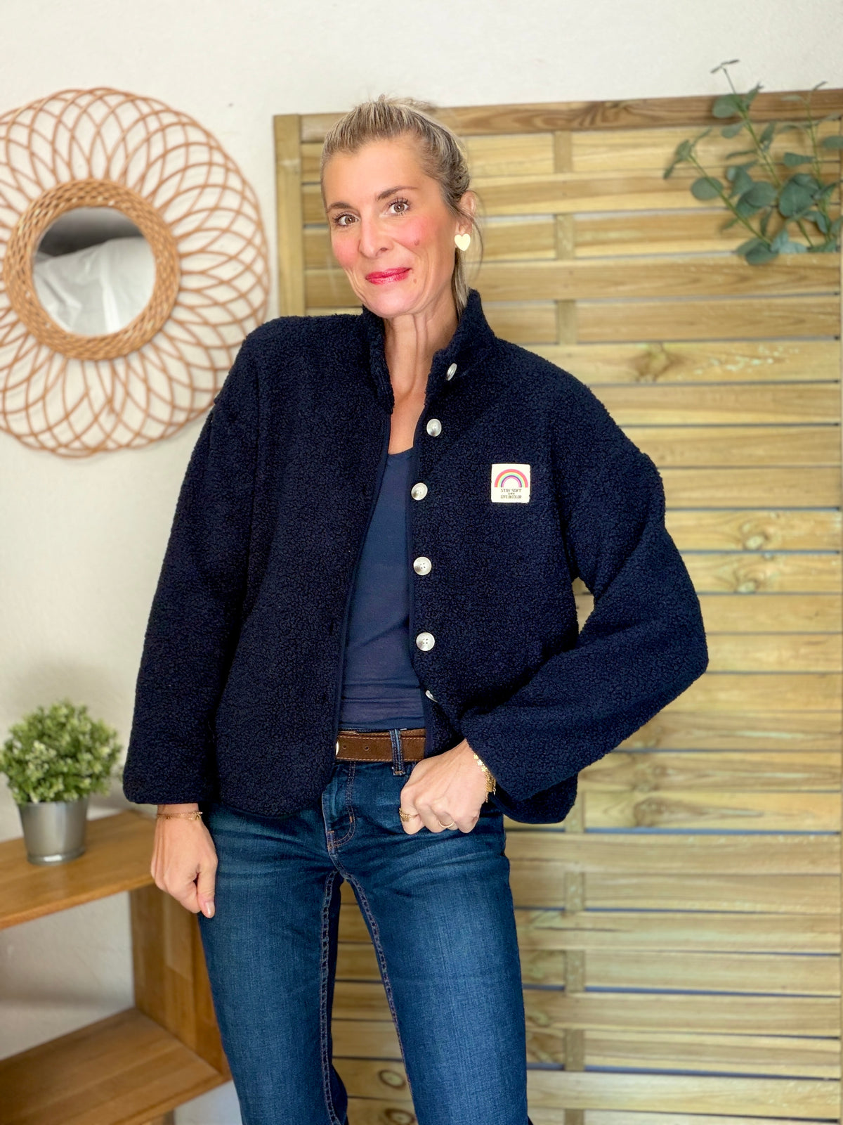 Veste Sherpa boutonnée écusson Arc-en-ciel ÉNORA Bleu marine