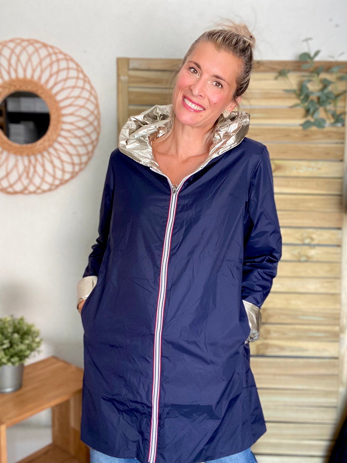 LAURA JO - Imperméable réversible rembourré LOUISON LONG - Marine/Doré
