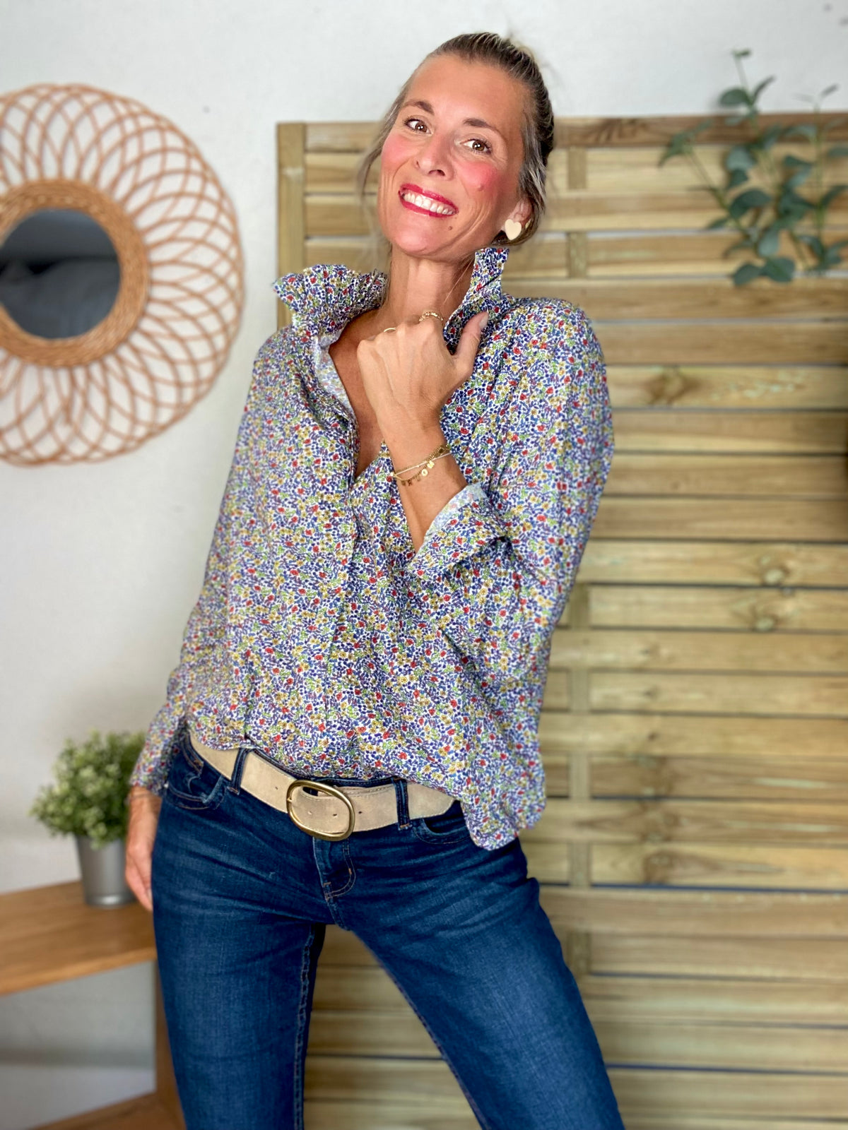 Chemise imprimée Liberty bleu, col victorien volanté CHARLOTTE - FIN DE SÉRIE