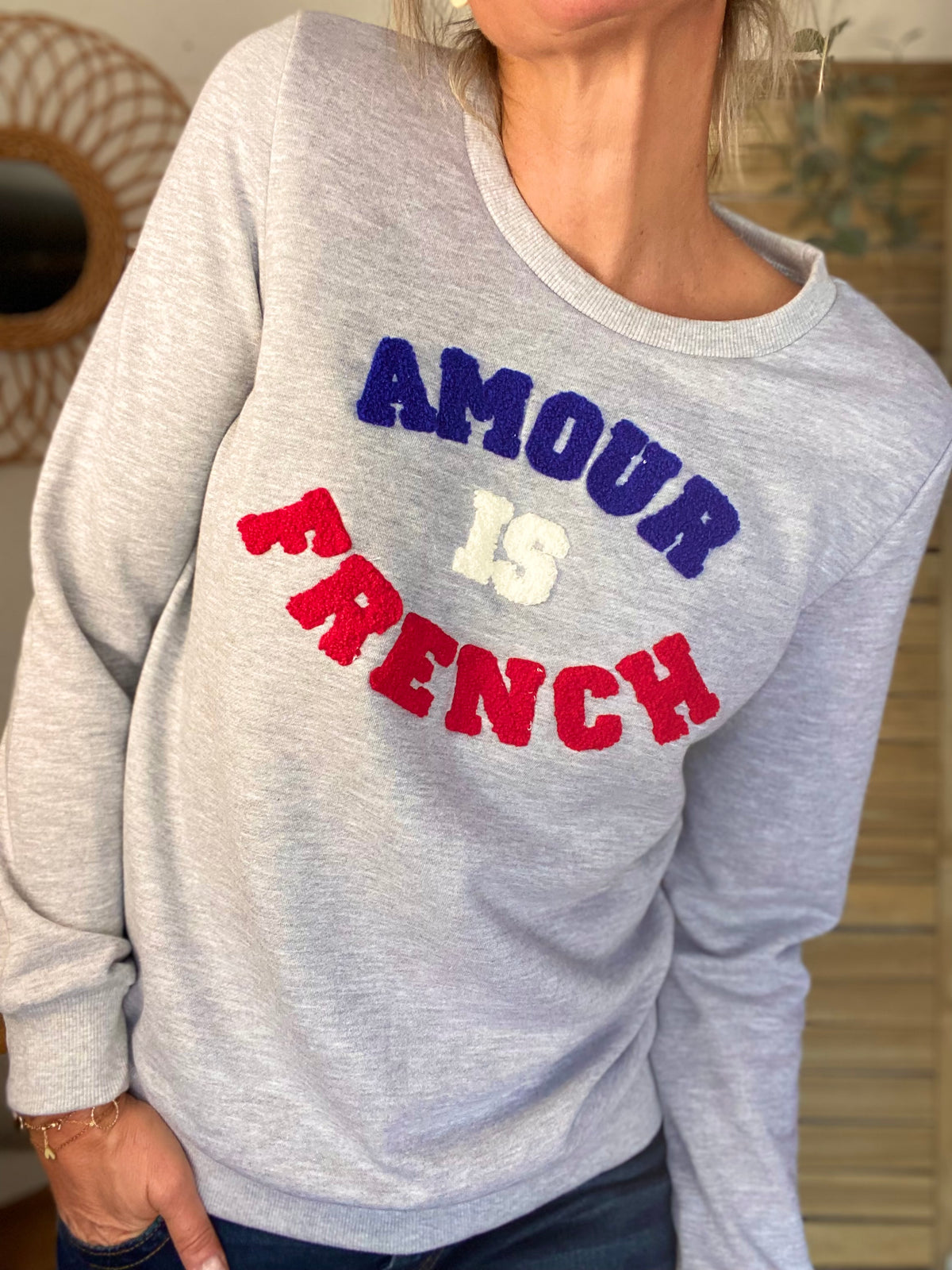Sweat AMOUR IS FRENCH - OPHELIA - Gris / Tricolore 🇫🇷 FIN DE SÉRIE