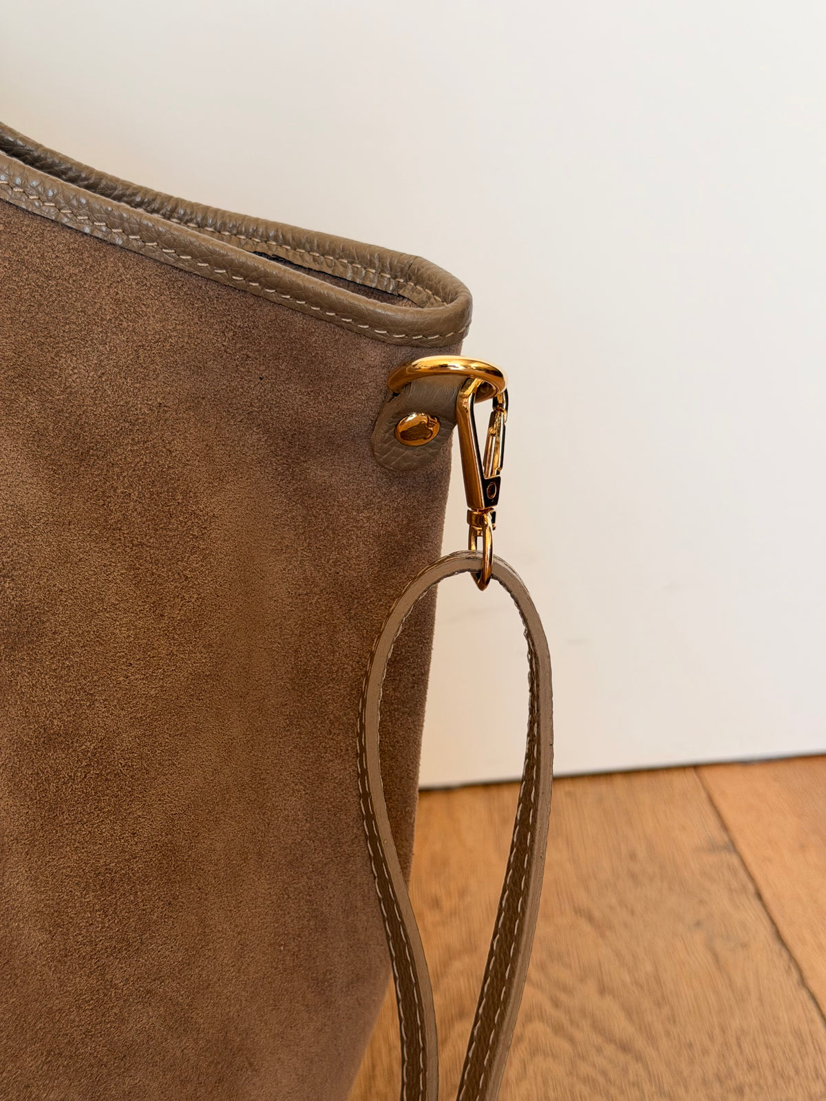 Sac cabas XXL en cuir daim souple • AUSTIN Taupe