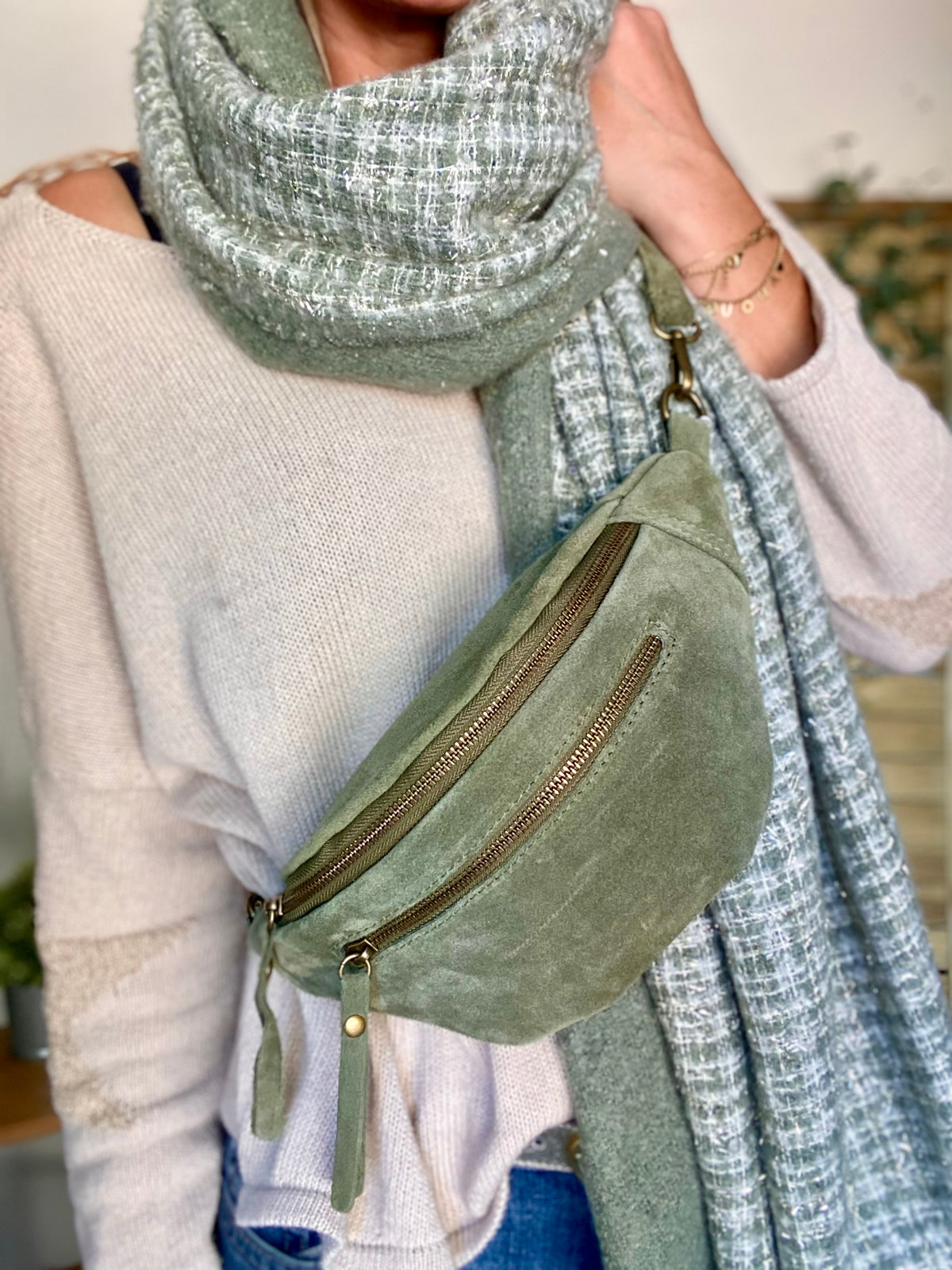 Sac banane double poche en cuir daim - OPALINE - Vert sauge (kaki clair)
