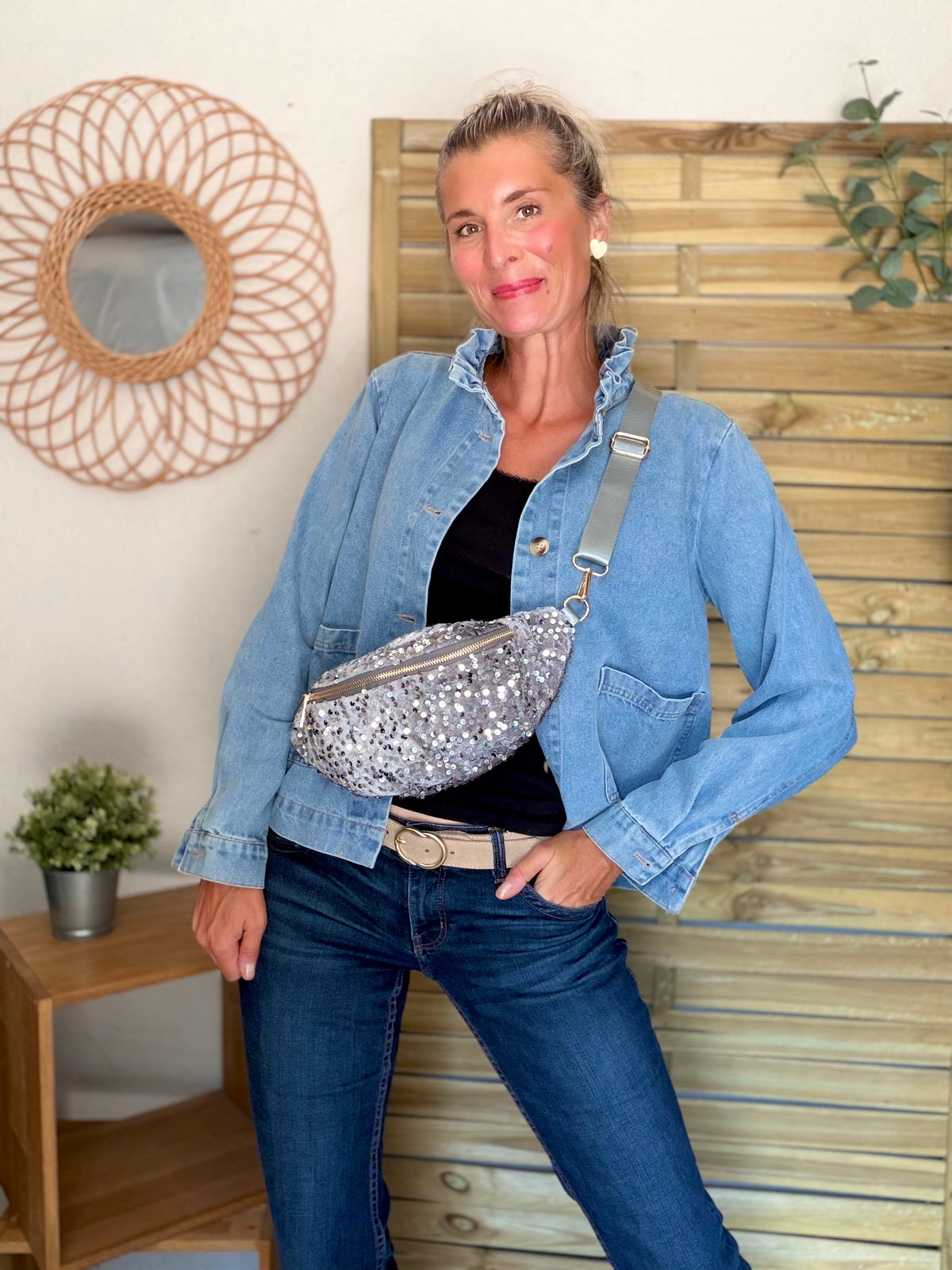 ⚡️ ARRIVAGE - Sac banane velours à sequins DAISY - Argent