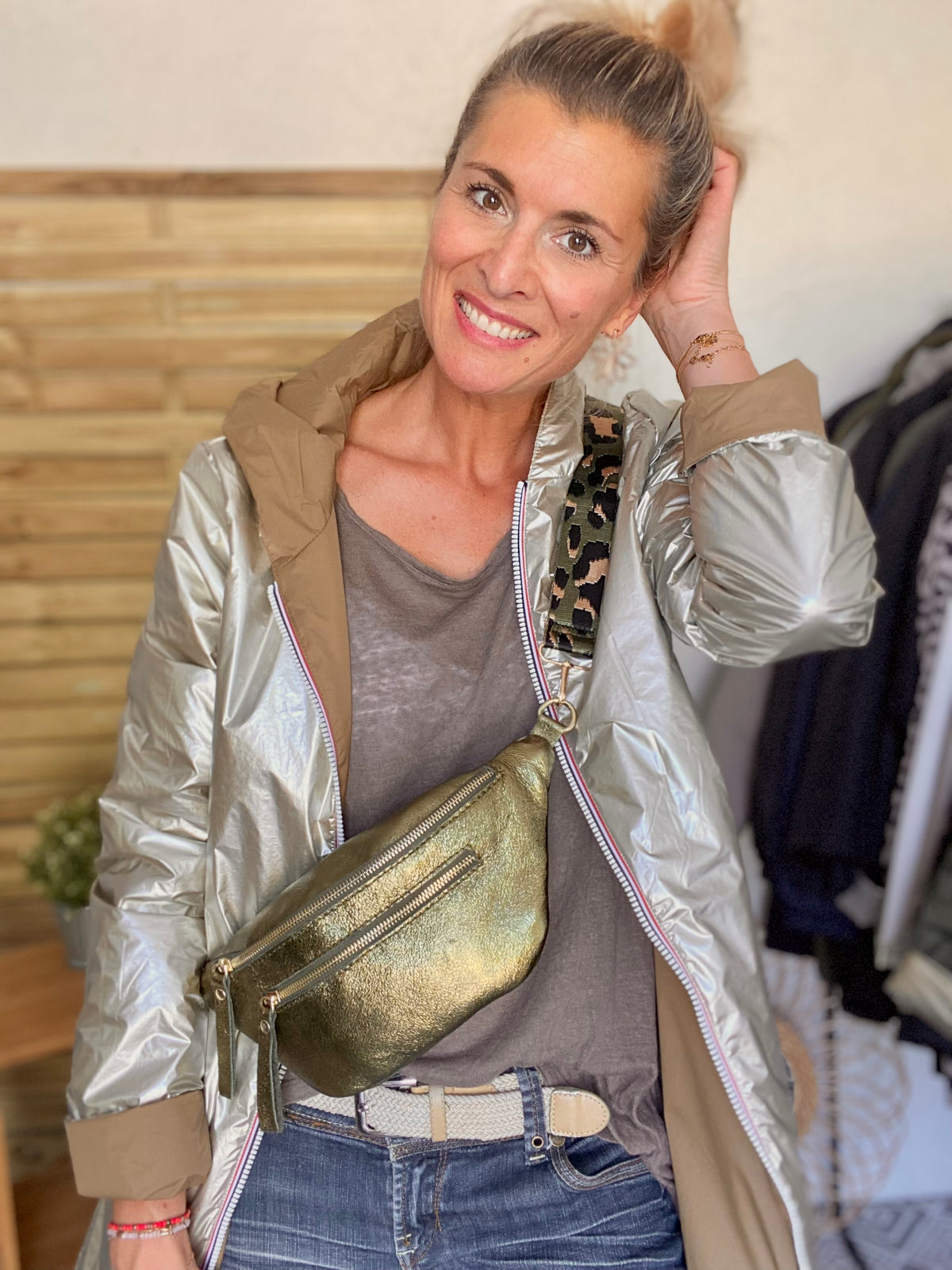 Sac banane en cuir irisé ERYN - Kaki (9 coloris)