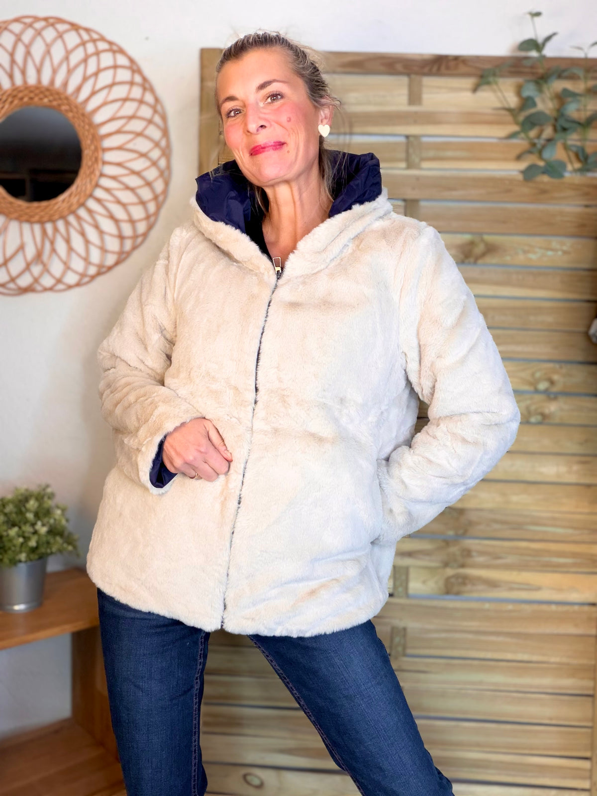LAURA JO - Parka Imperméable réversible fourrée Marine / Beige ALIX Court • DÉSTOCKAGE