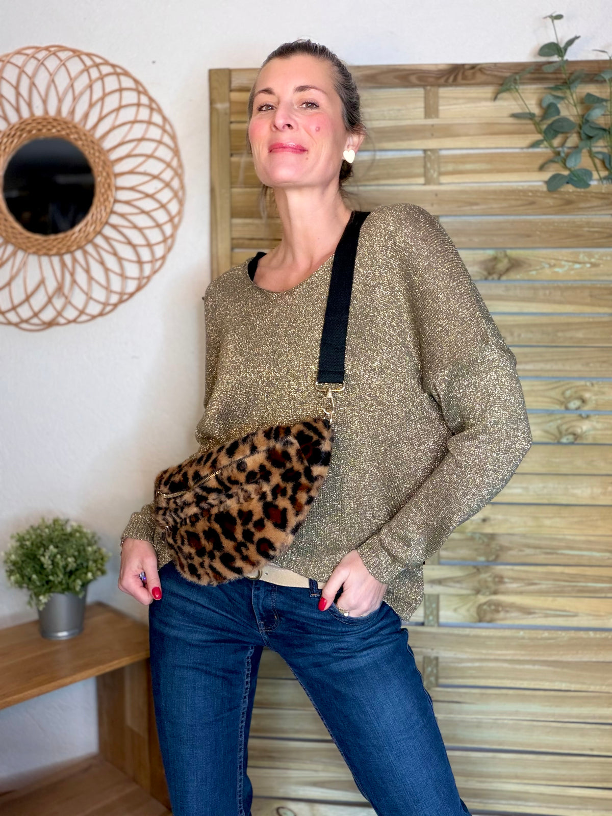 Sac banane L avec poche zippée avant, fourrure Léo Camel - STACEY 🐆