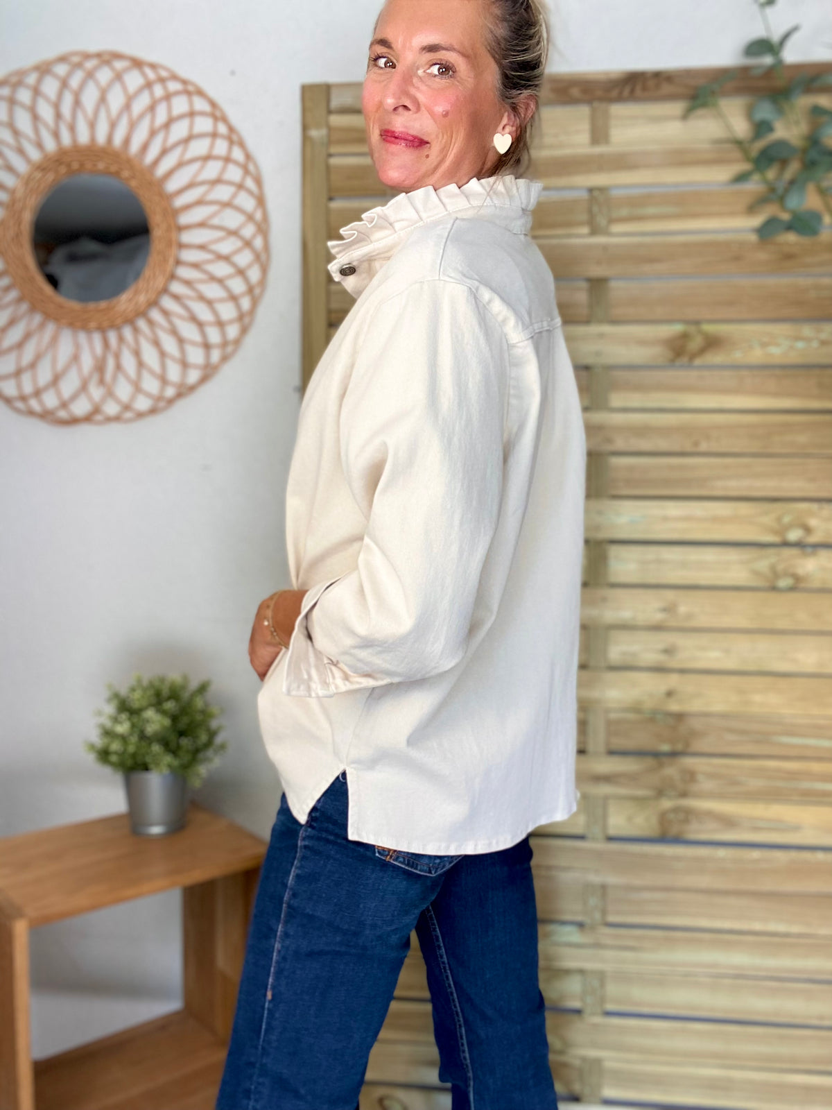 Veste / Chemise en coton, col victorien volanté Beige clair LISON