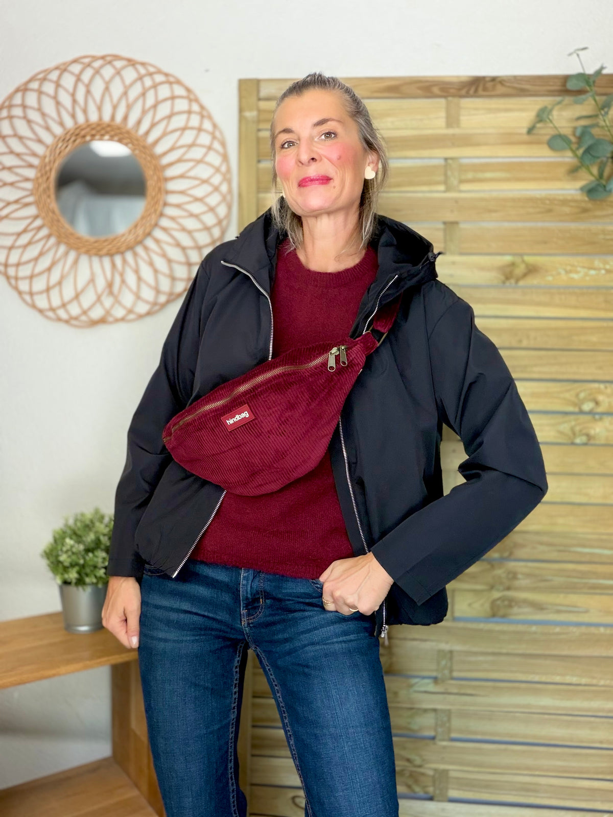 HINDBAG SASHA - Sac banane Velours Bordeaux