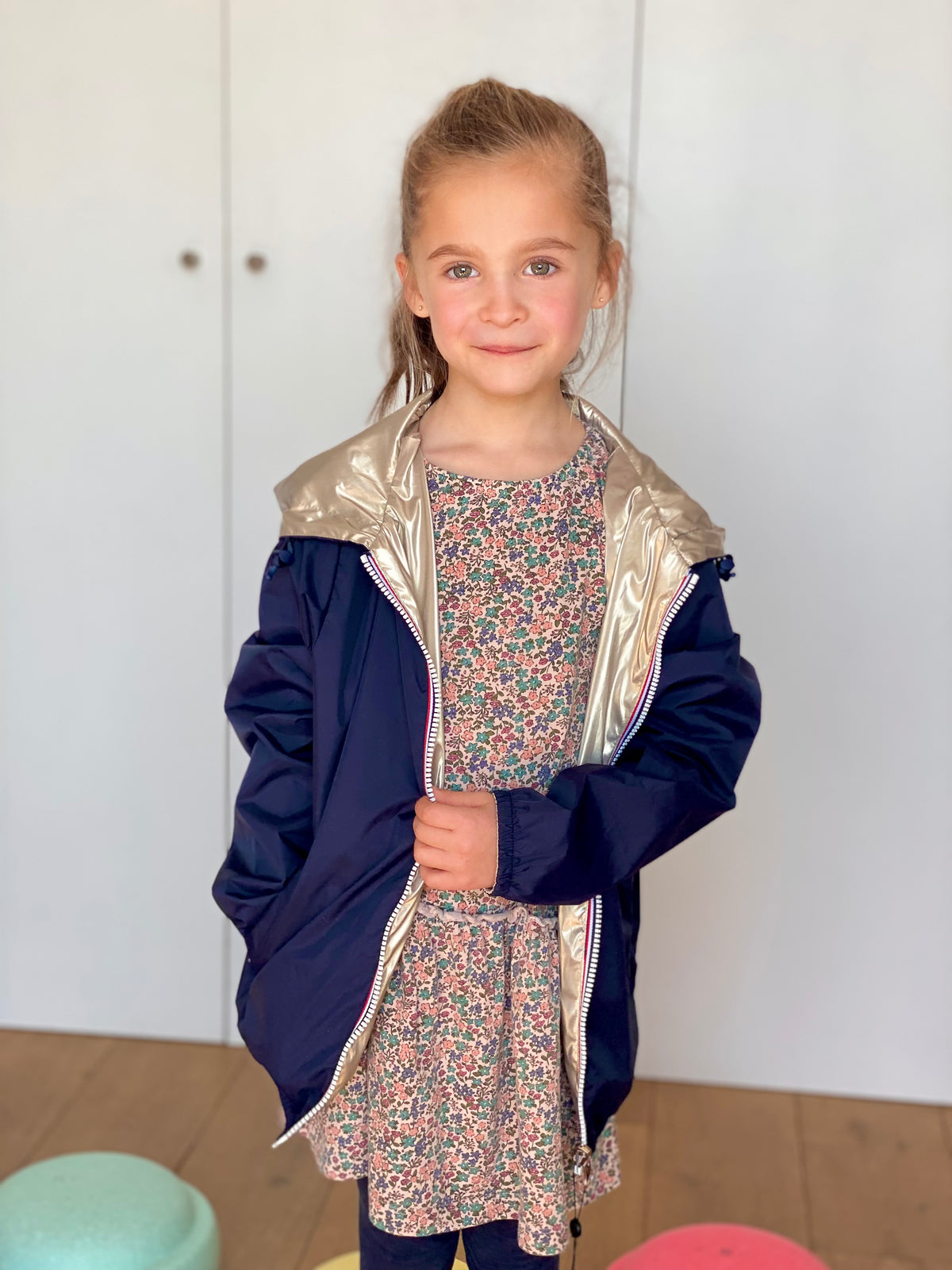 LAURA JO - Imperméable réversible léger GARANCE KIDS enfant (mixte) - Bleu Marine / Doré • DÉSTOCKAGE sur Taille 6 ans