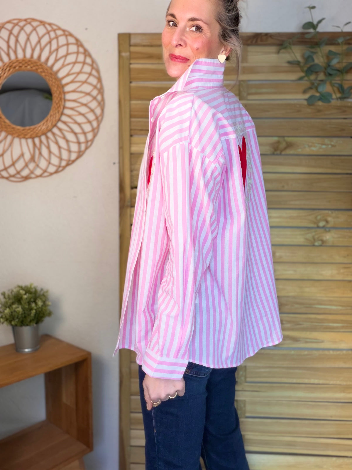 Chemise rose rayée brodée QUE DU LOVE ❤️ SERENA - FIN DE SÉRIE