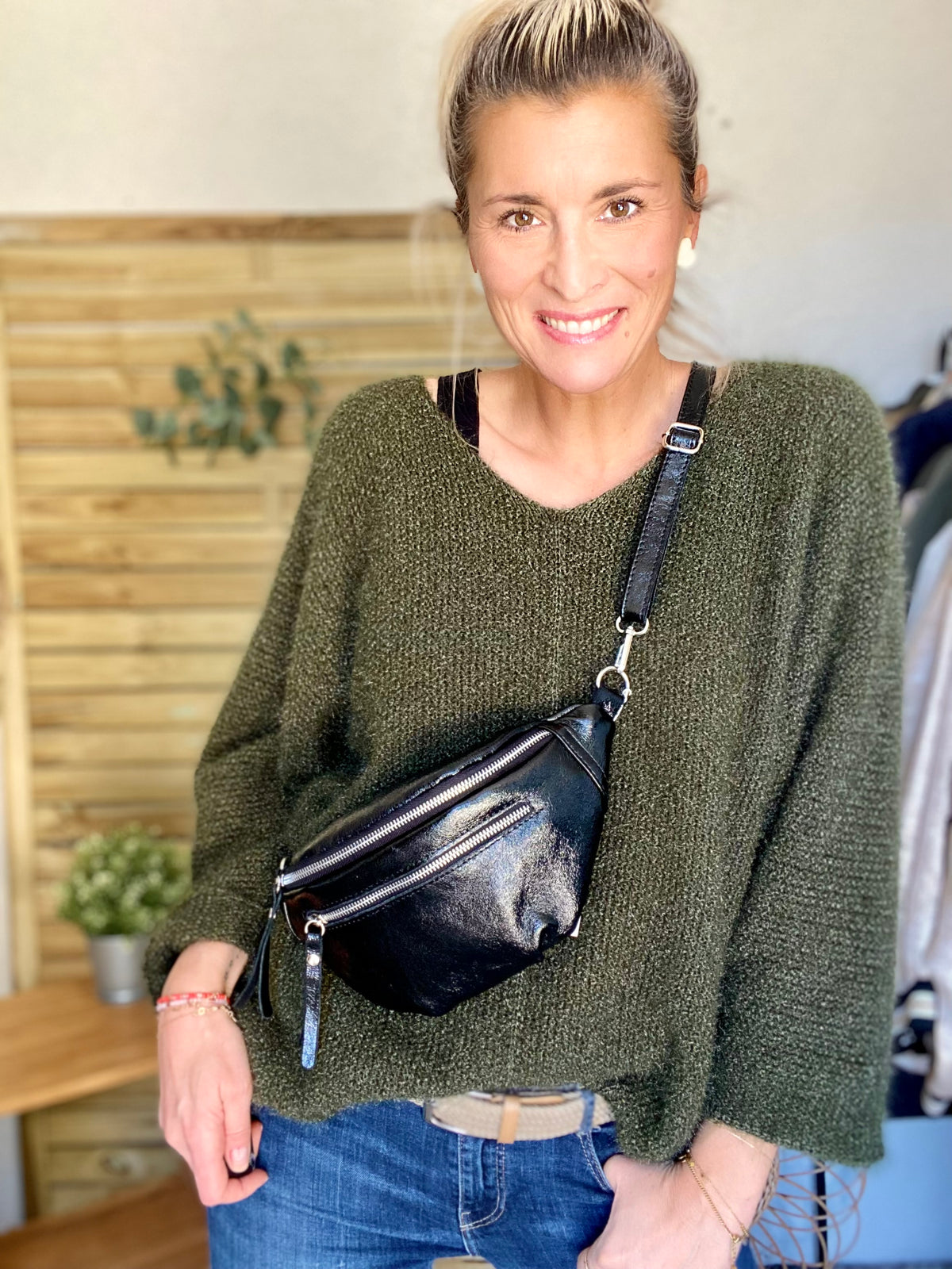 Sac banane en cuir irisé double poche - OPALE - Noir / Argent