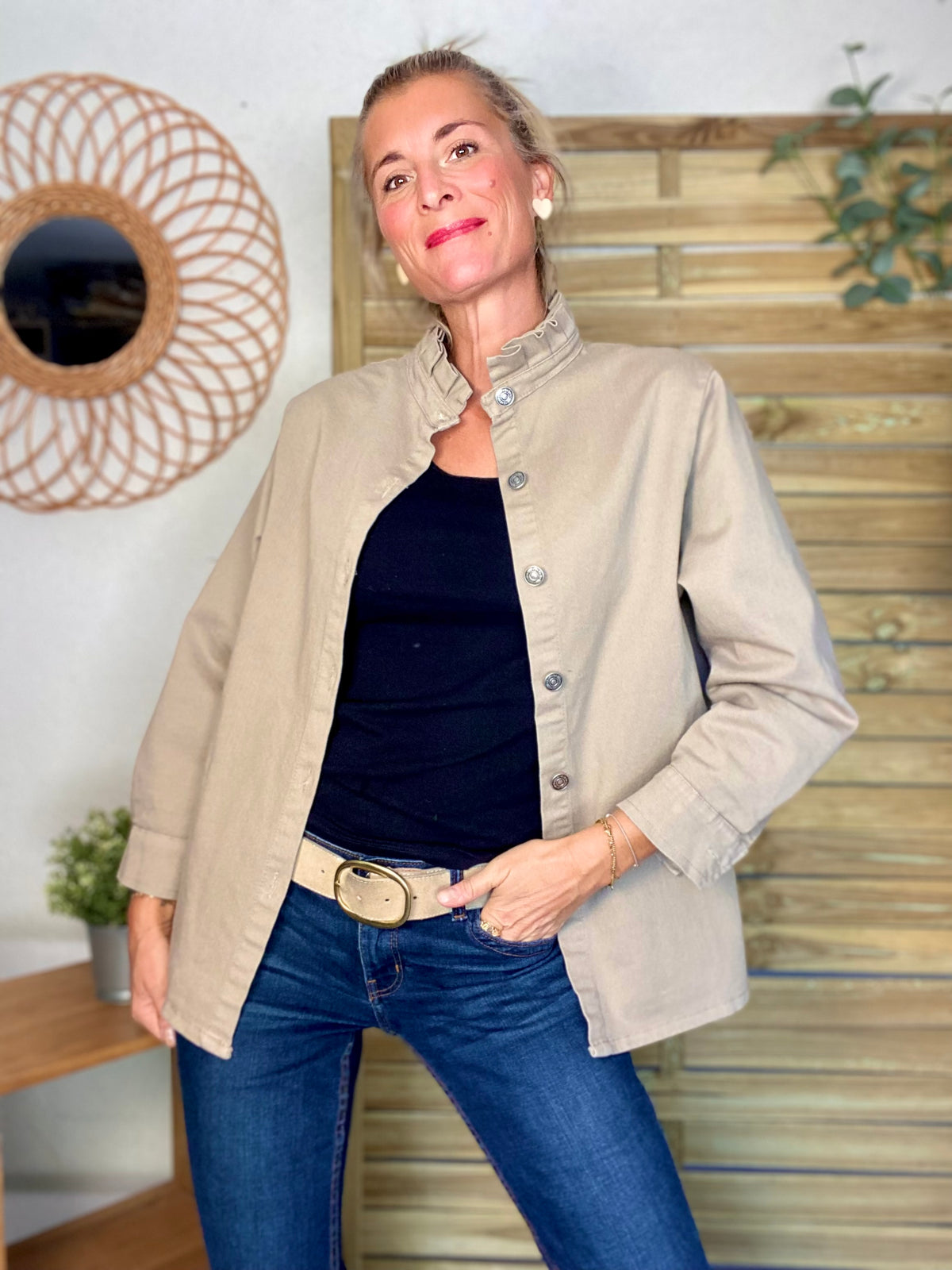 Veste / Chemise en coton, col victorien volanté Beige taupe LISON