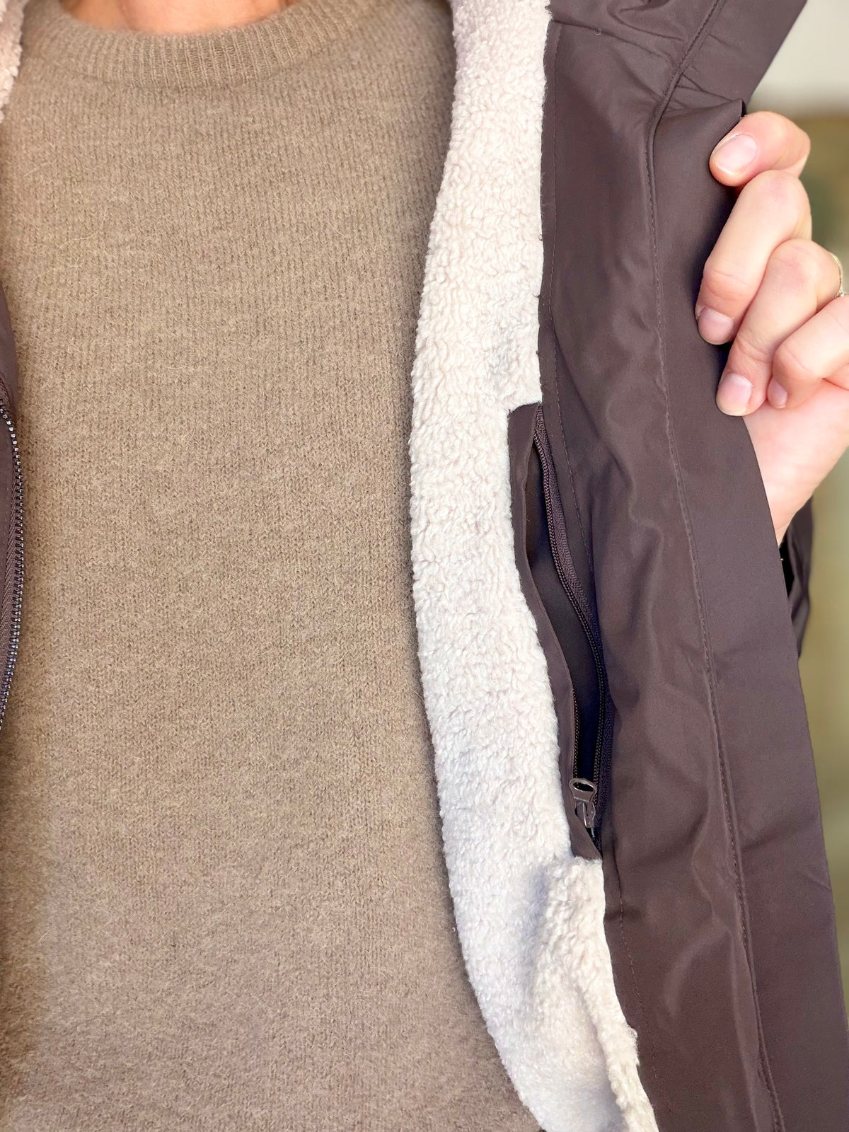 LAURA JO - Imperméable fourré sherpa EVA court - Chocolat