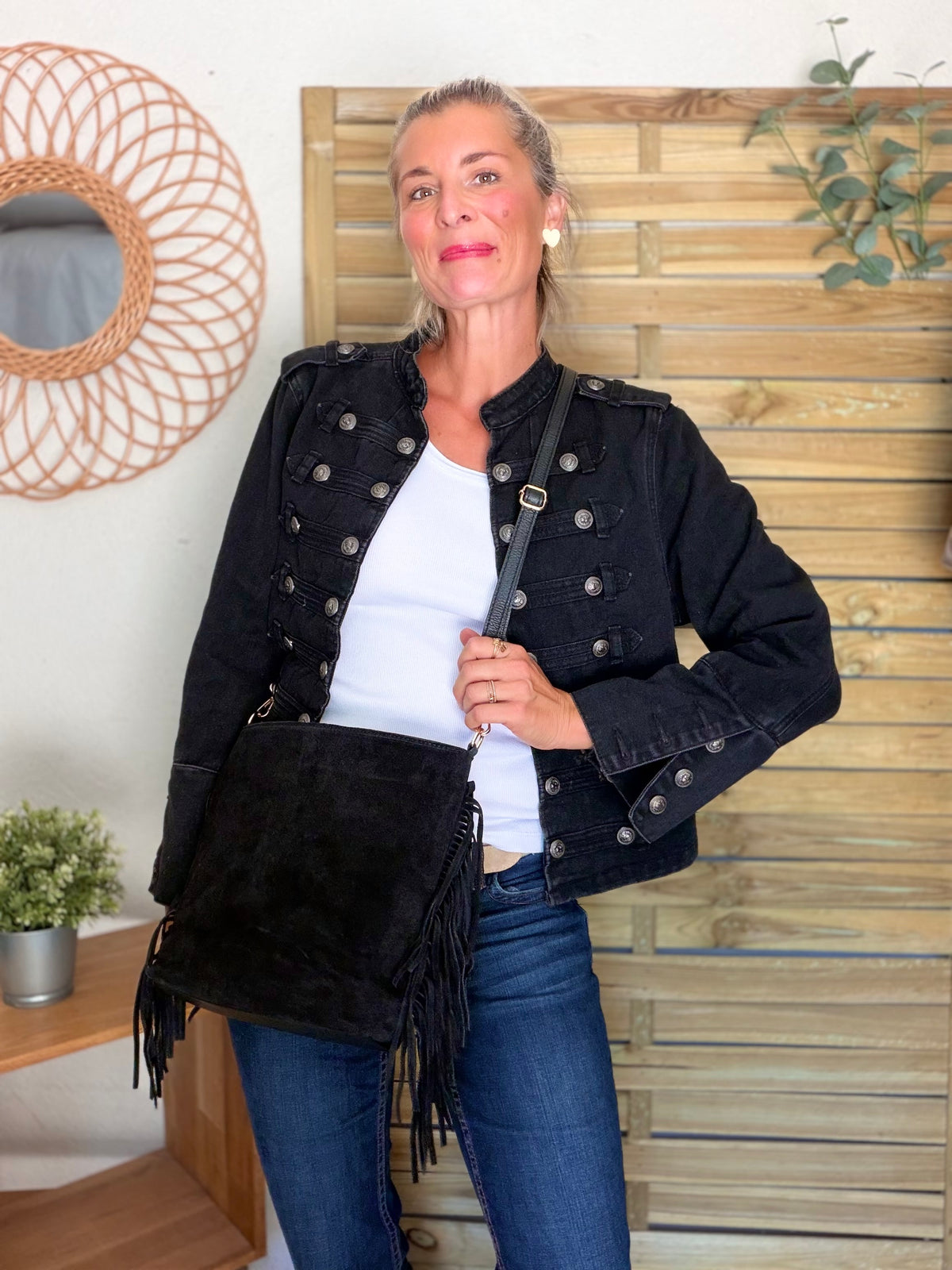 Sac seau en cuir daim avec franges KYLIE - Noir