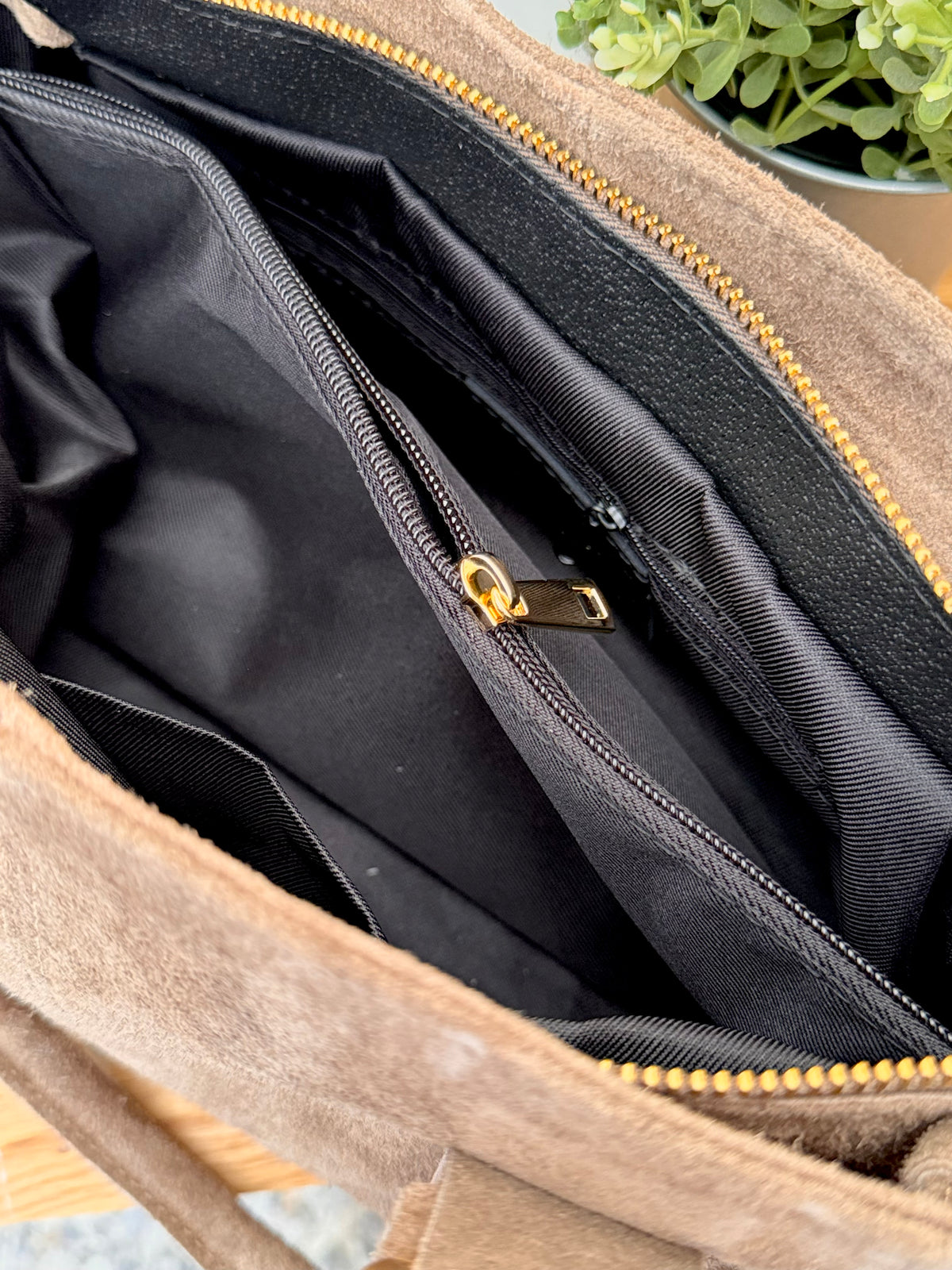 Sac à main en cuir daim GERY - Taupe
