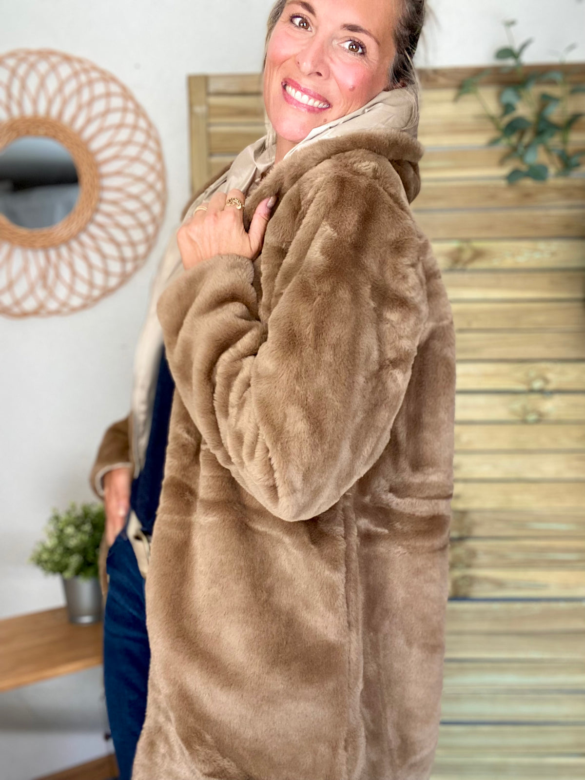 LAURA JO - Parka Imperméable réversible fourrée Sable irisé / Camel ALIX Long