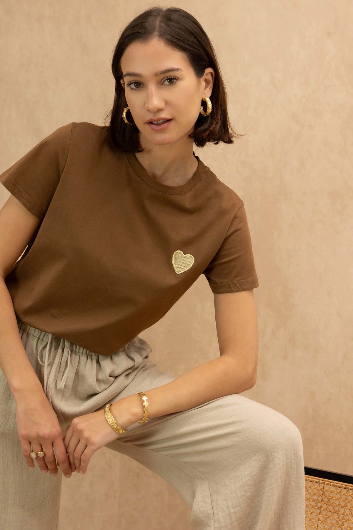 Tee shirt cœur brodé doré 💛 PIA Choco - FIN DE SÉRIE