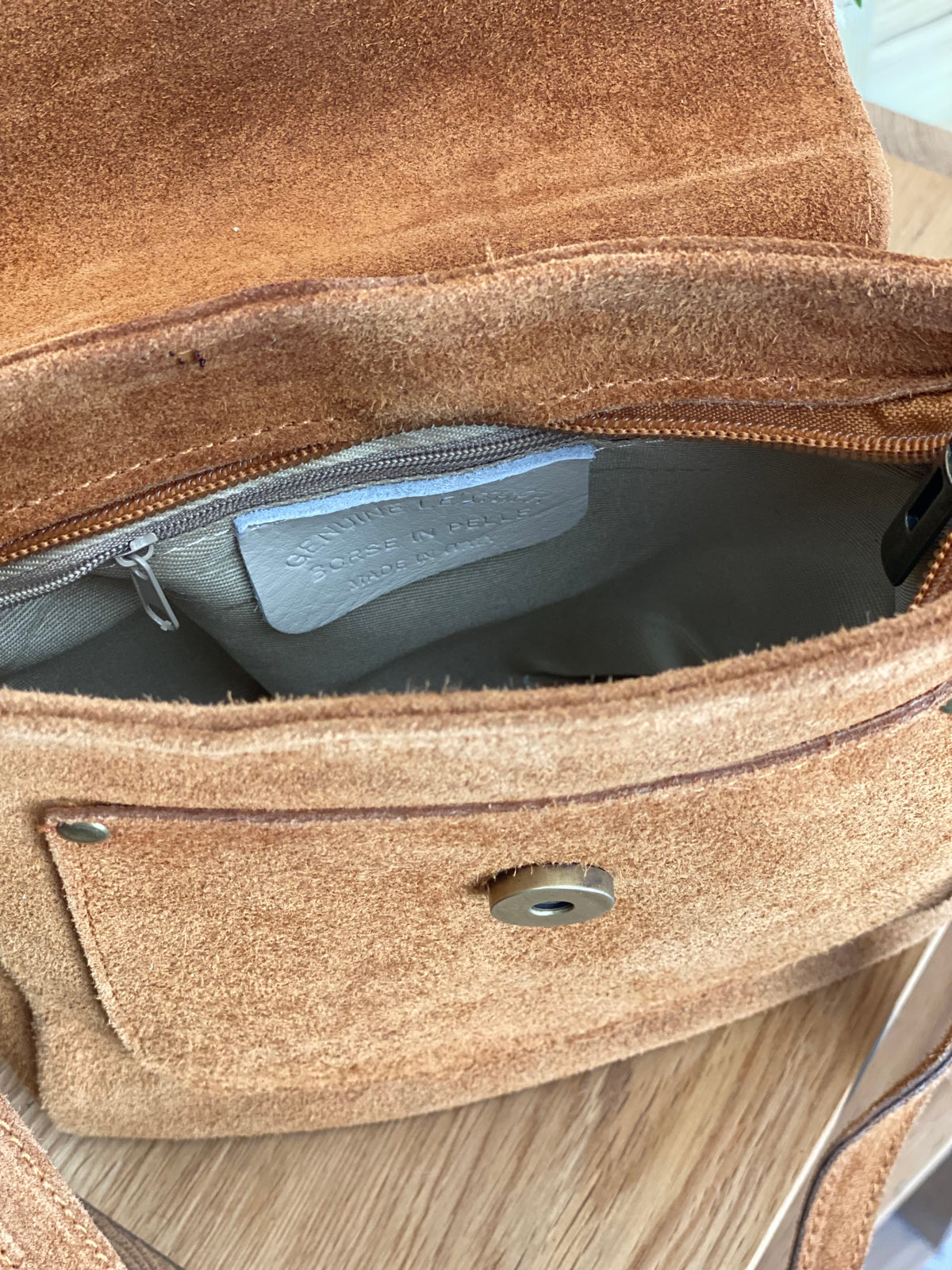 Sac bandoulière en cuir daim HORTENSE - Noir - FIN DE SÉRIE