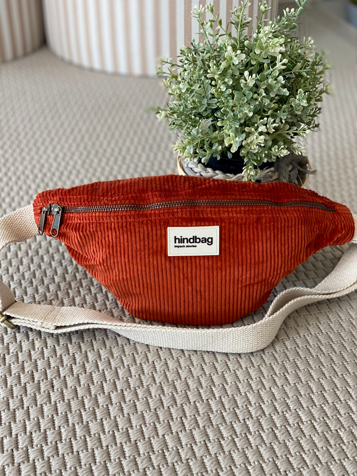 HINDBAG OLIVIA - Sac banane Velours Brique