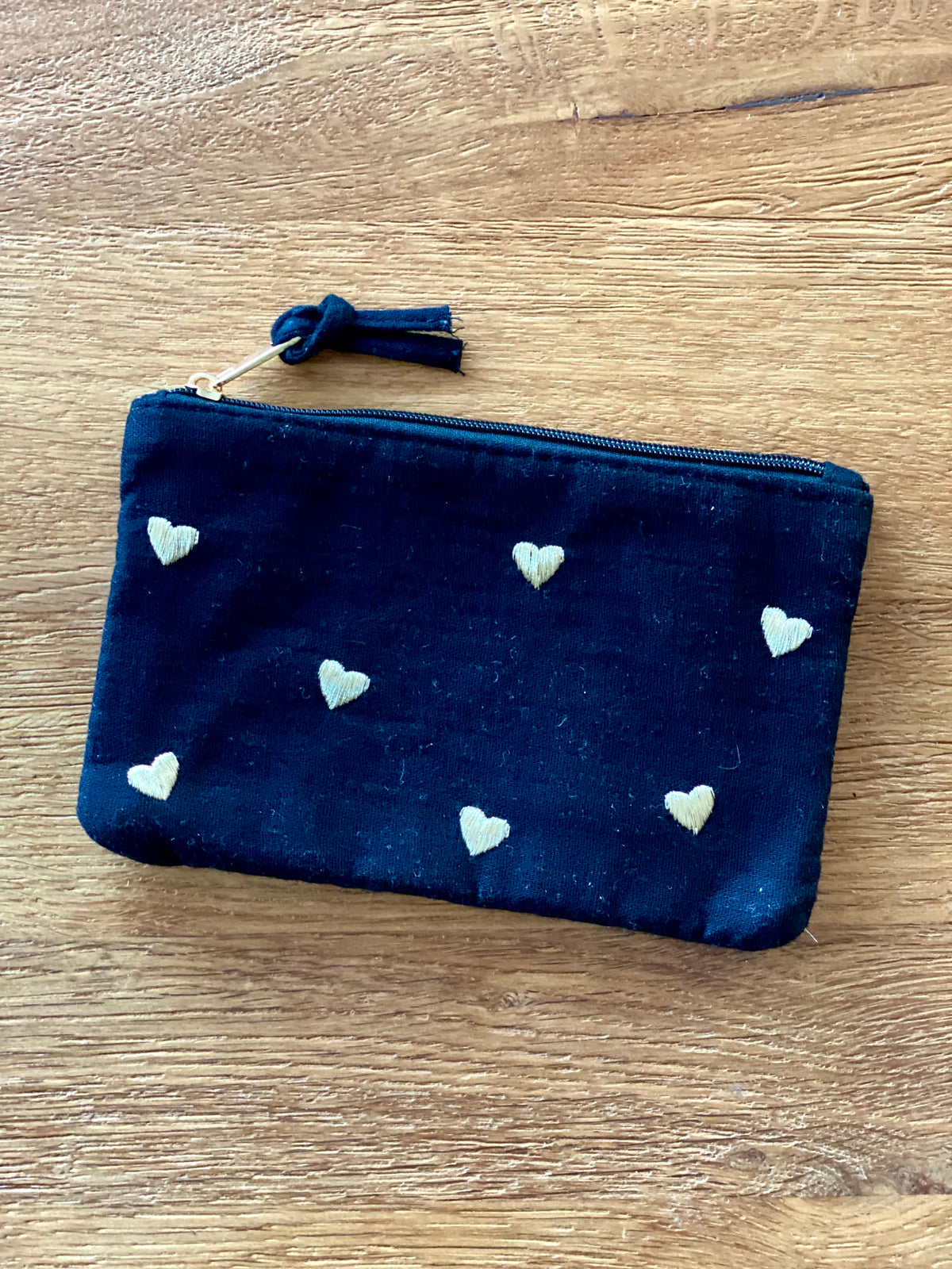 Pochette SUZY cœurs brodés