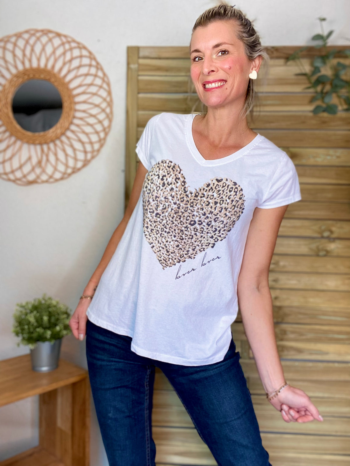 Tee shirt grand coeur léo et strass 💛🐆 THALIA Blanc - FIN DE SÉRIE