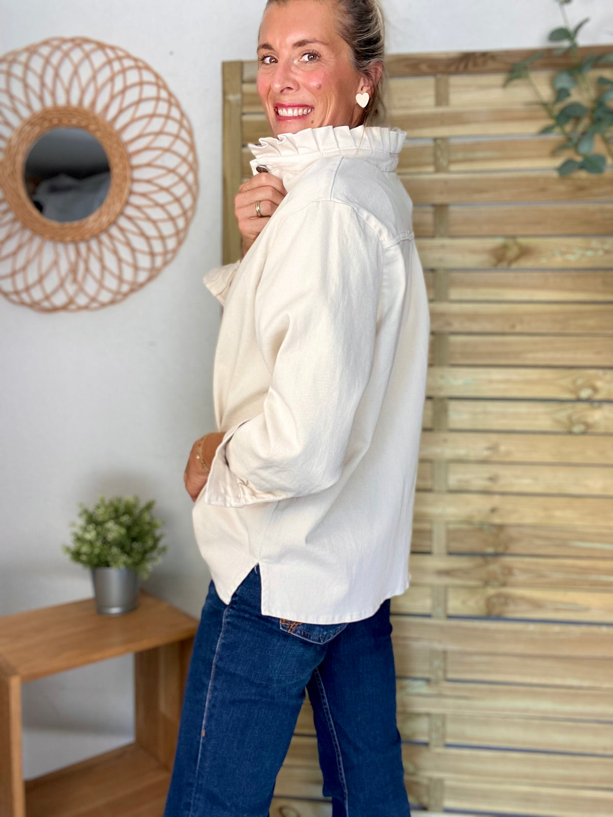 Veste / Chemise en coton, col victorien volanté Beige clair LISON