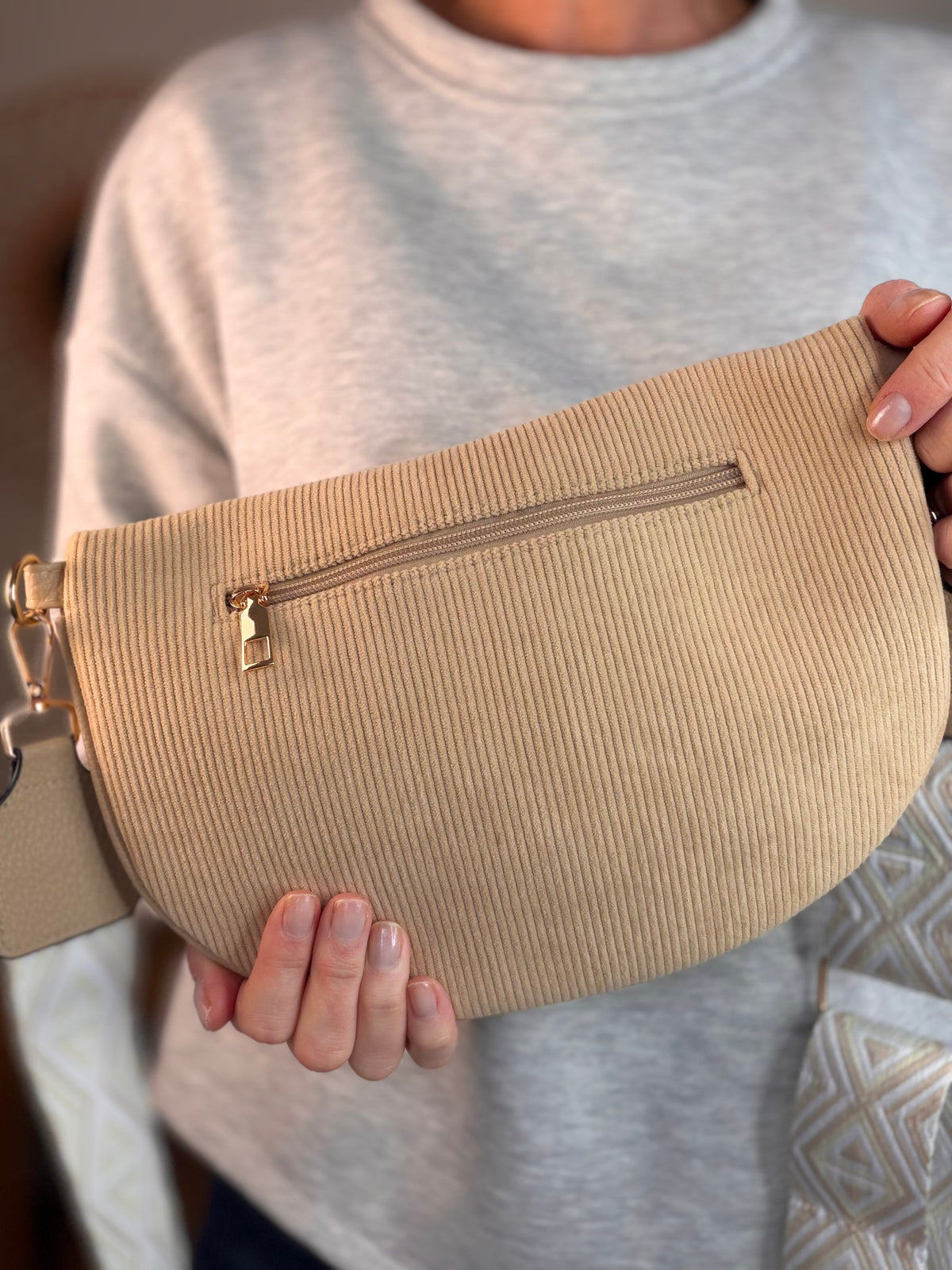 Sac banane en velours côtelé, sangle fantaisie - KATY - Camel clair - FIN DE SÉRIE