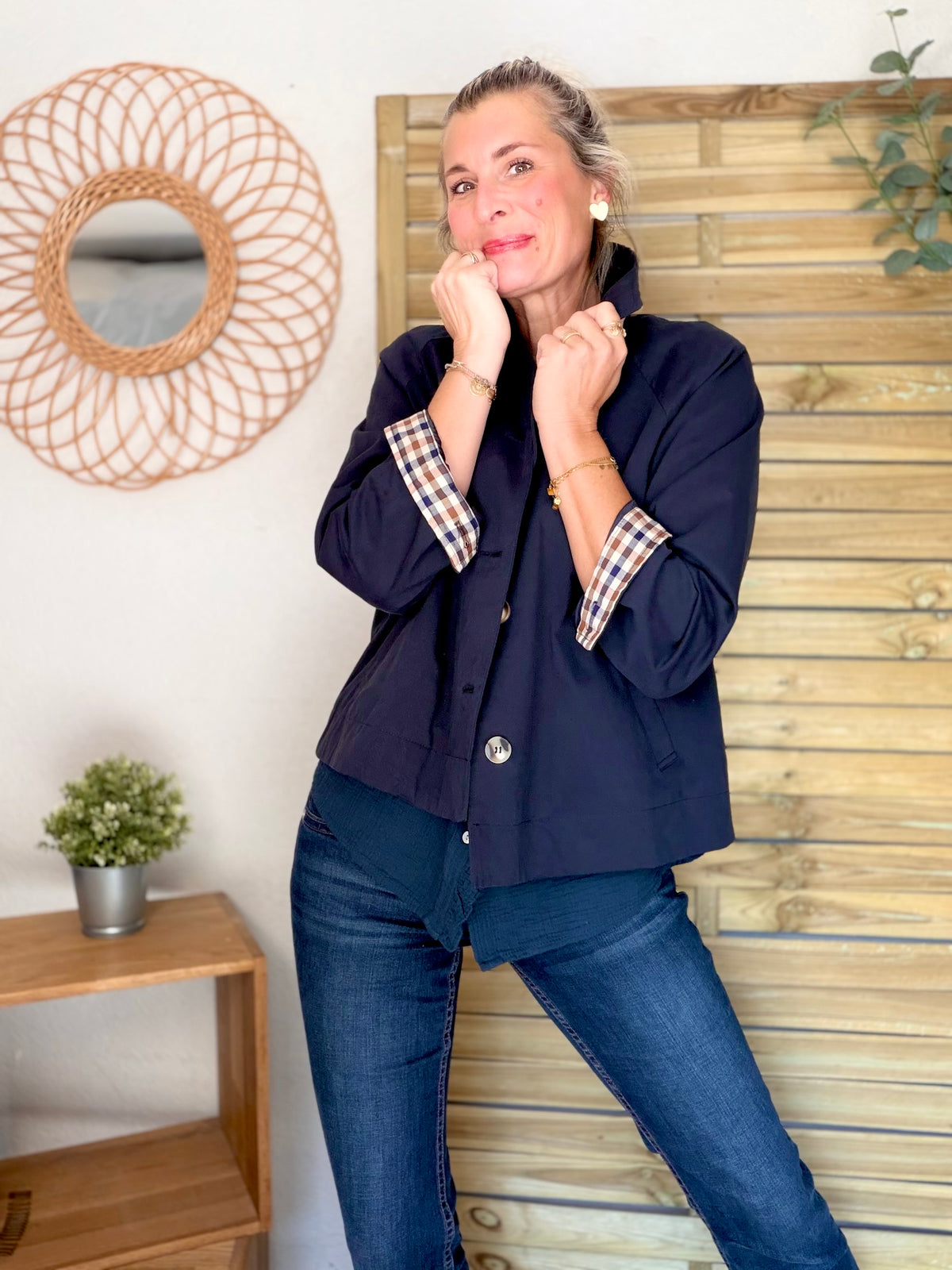 Veste Trench en coton avec carreaux - SOLÈNE Bleu marine • FIN DE SÉRIE