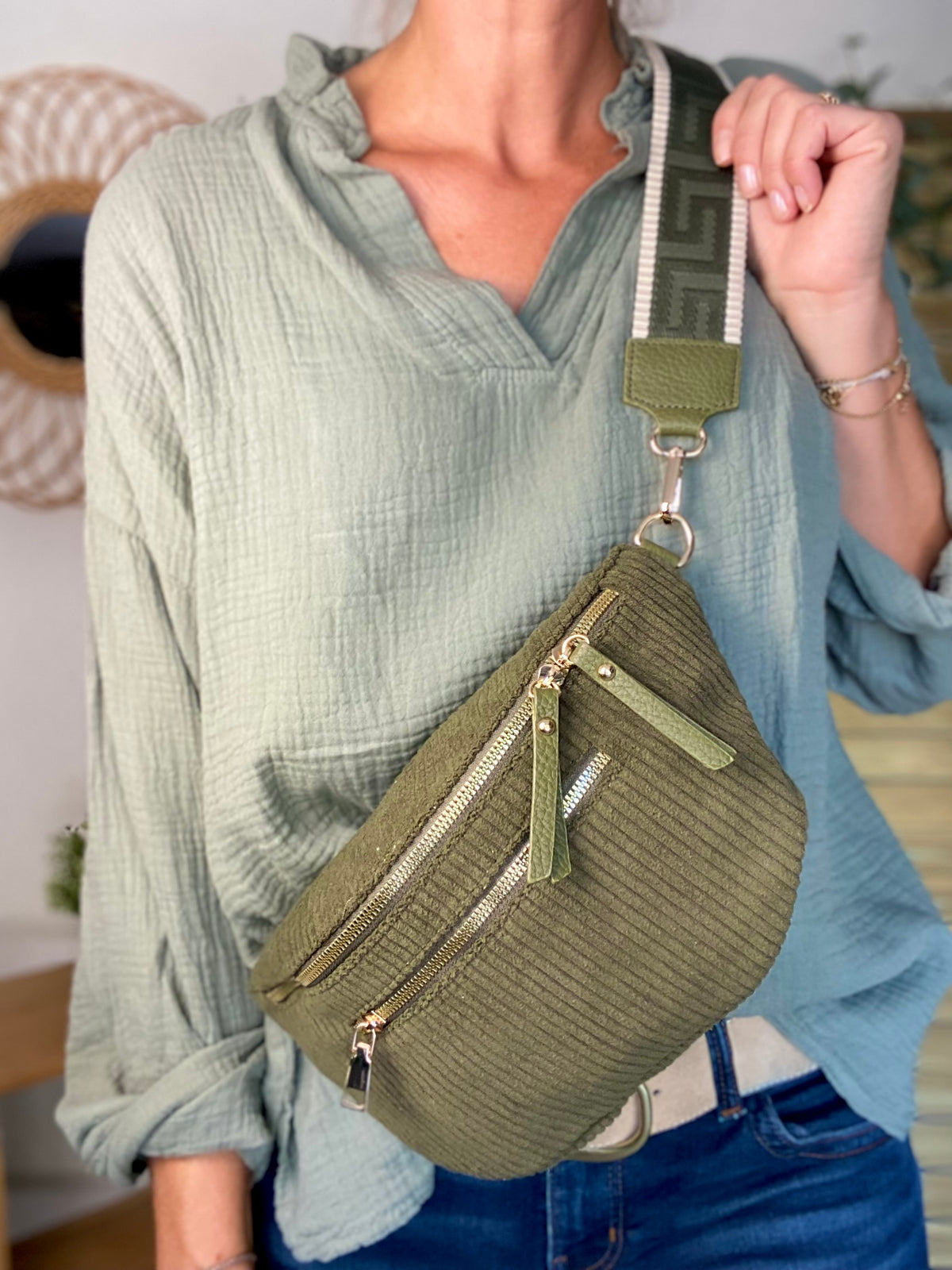 Sac banane L en velours côtelé 2 zips et sangle fantaisie - ASHLY - Kaki