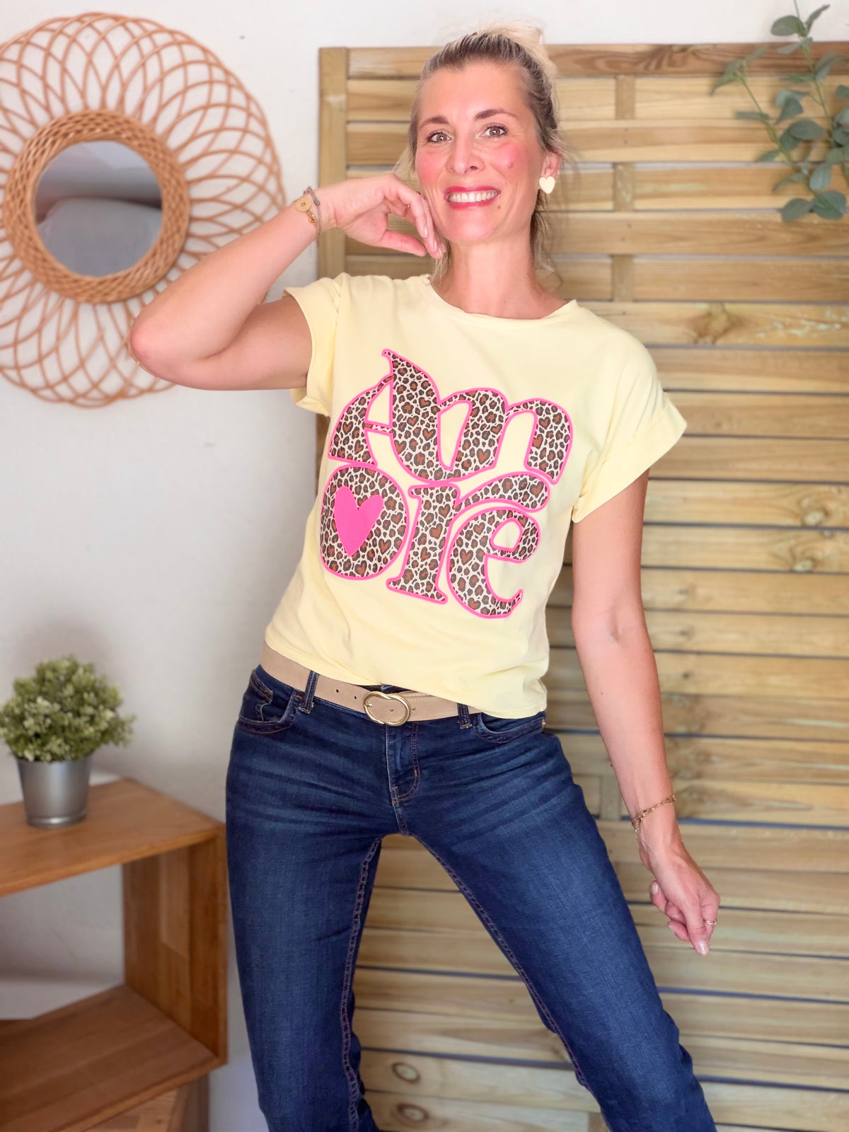 Tee shirt AMORE Léo URSULA Jaune - FIN DE SÉRIE