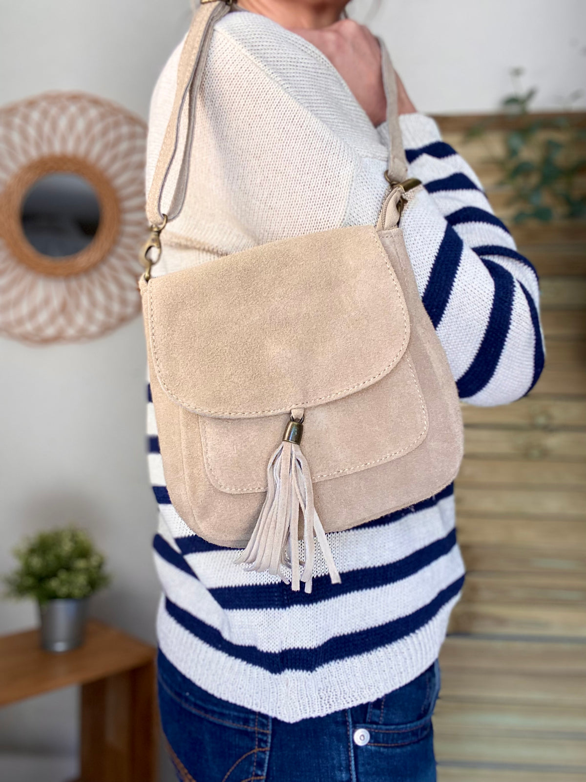 Sac bandoulière en cuir daim HORTENSE - Beige - FIN DE SÉRIE