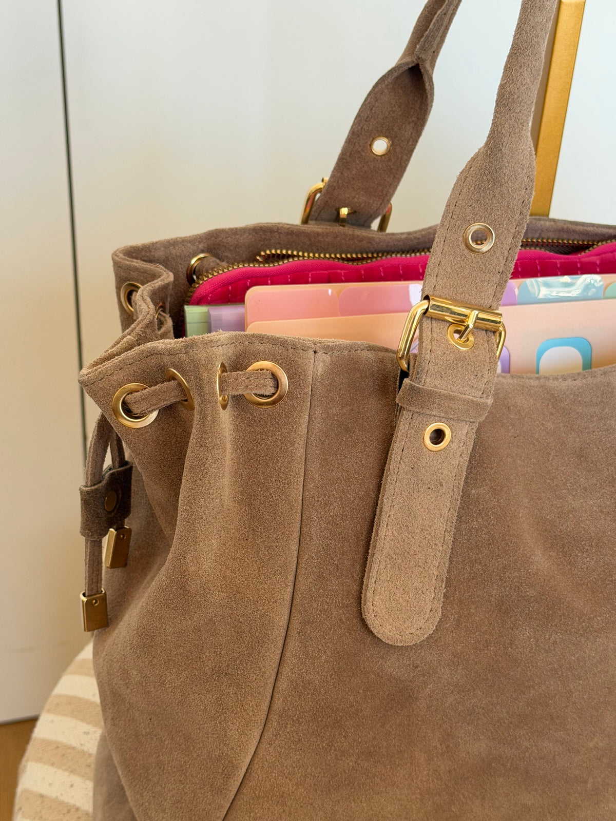 Sac cabas XL en cuir daim • JASPER Taupe