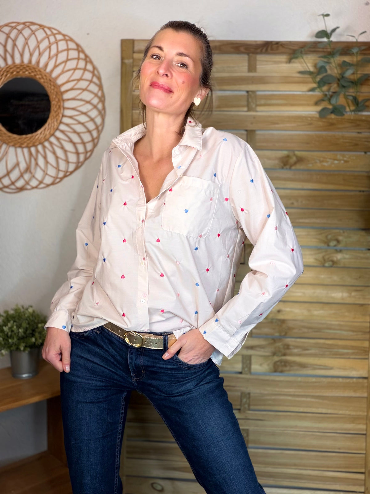 Chemise en coton beige nude cœurs brodés MYLÈNE 🩷💙❤️ - FIN DE SÉRIE