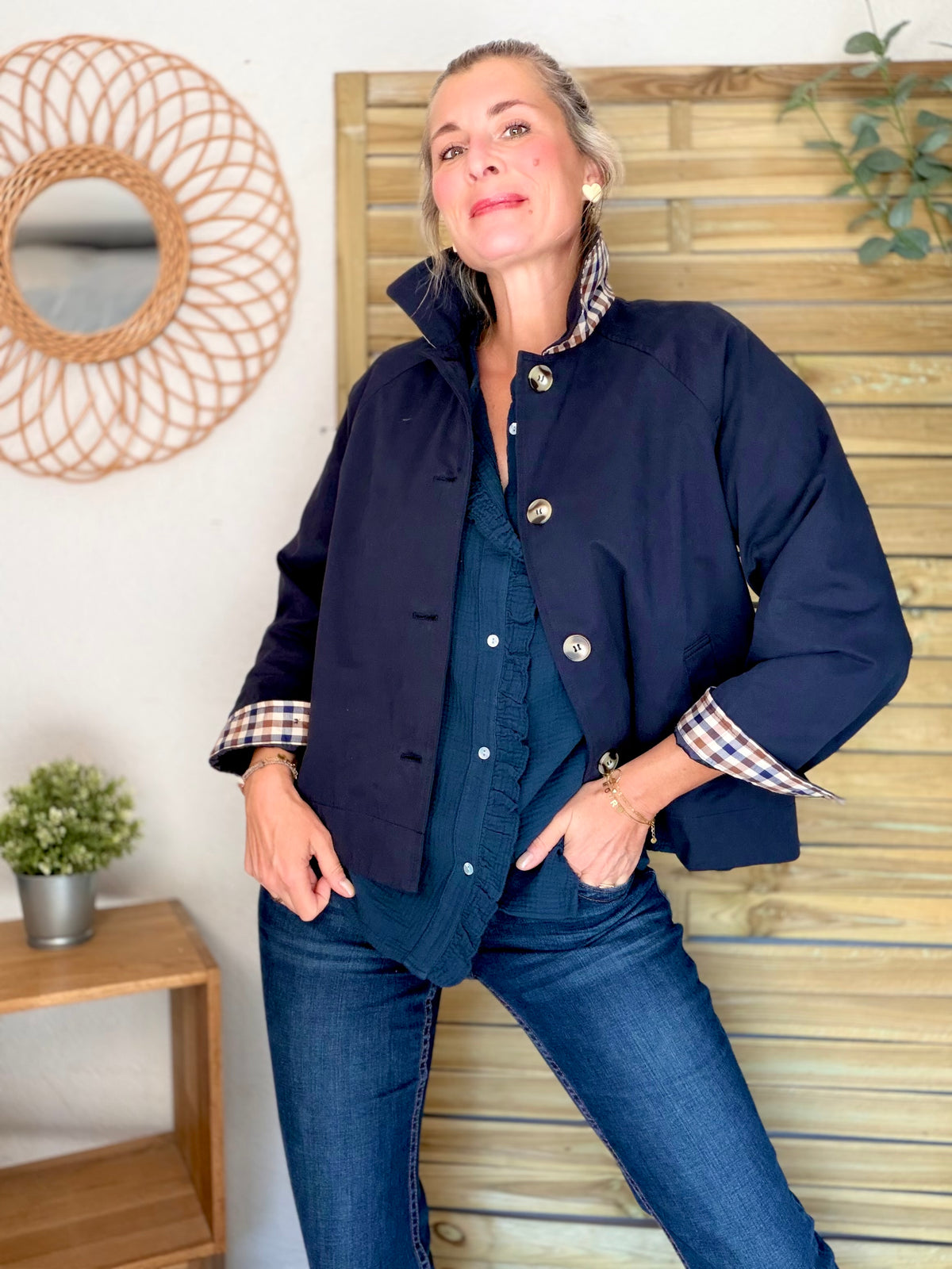 Veste Trench en coton avec carreaux - SOLÈNE Bleu marine • FIN DE SÉRIE