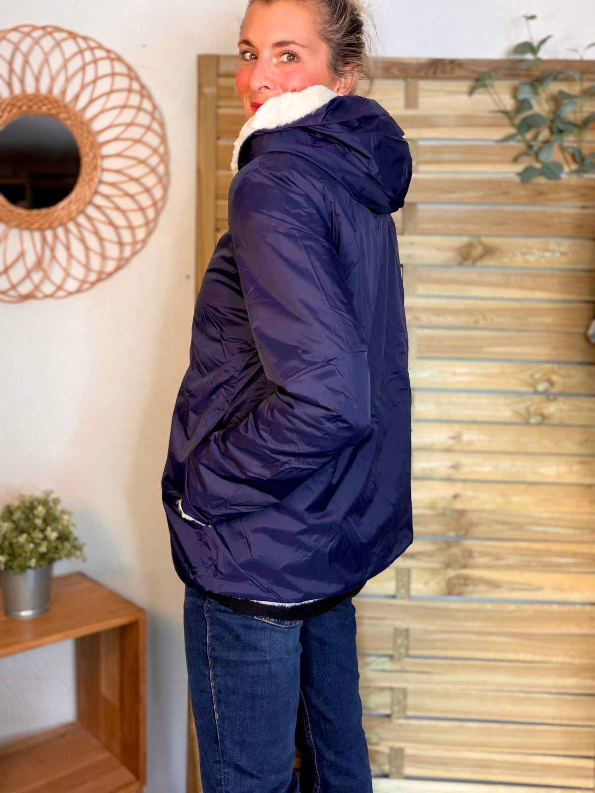 LAURA JO - Parka Imperméable réversible fourrée Marine / Beige ALIX Court • DÉSTOCKAGE
