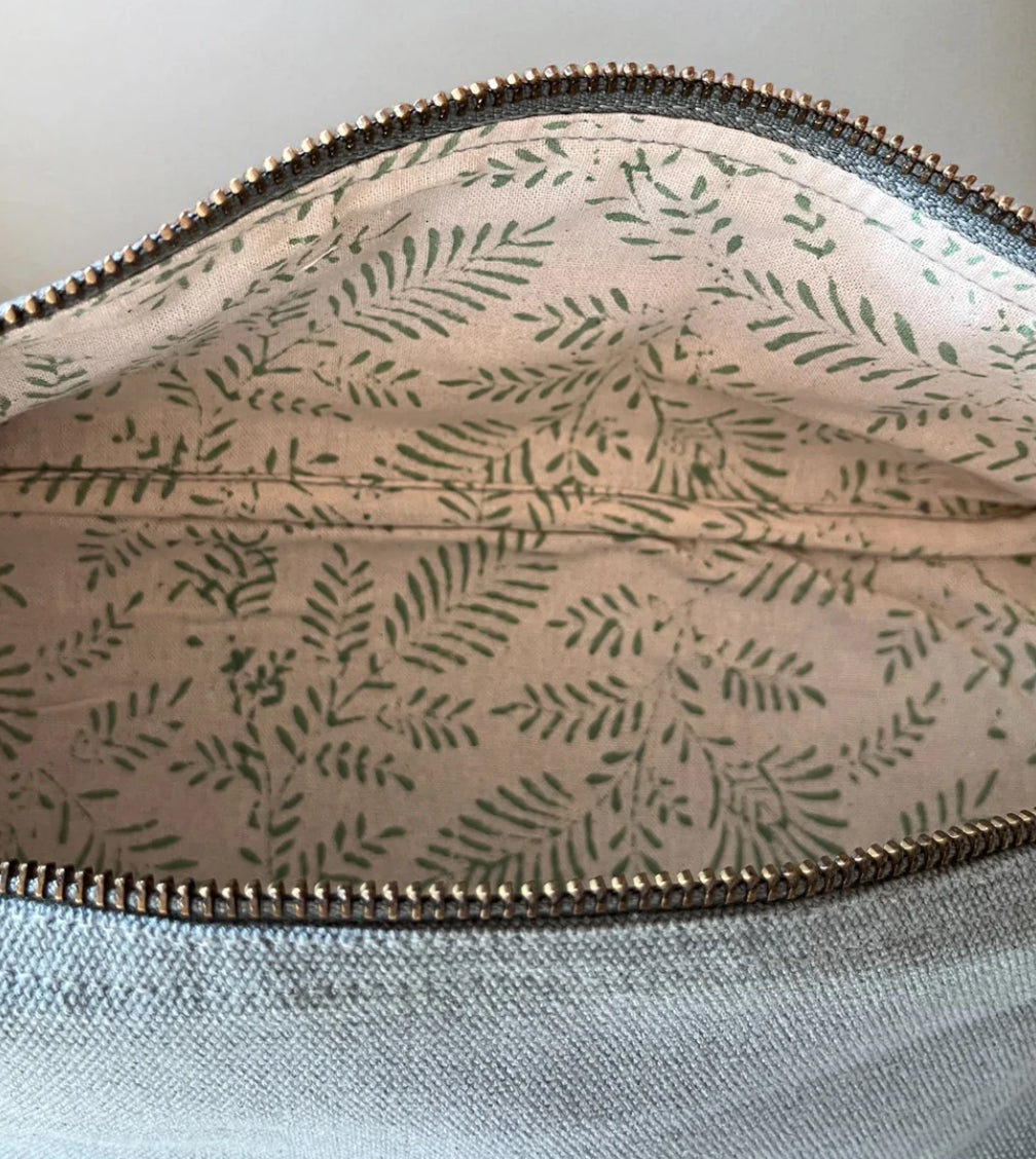 Sac banane en toile MUM OF - Vert sauge - FAMILY IMPACT STORIES - FIN DE SÉRIE
