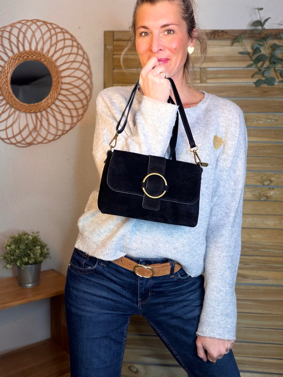 Sac bandoulière en croute de cuir BLAKE - Noir